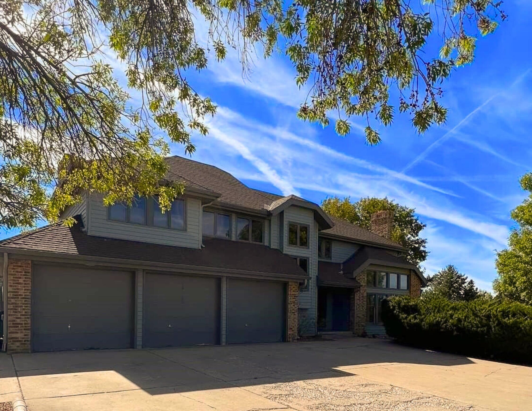 Welcome to this incredible space, make your dream home into a reality with multi-generational living in mind! Offering ample space and flexibility for all, this home features breathtaking *Mountain Views, allows for *Horses, and includes a Finished Basement. It's the perfect setting to create lasting memories -Endless Possibilities! The basement apartment, complete with a private entrance, offers versatile space for extra living quarters, a man cave, a recreation room, or even a spacious studio apartment--providing privacy. As you step inside, you are greeted by a stunning 18-foot ceiling foyer, the staircase highlighted by rich wood trim that sets the tone for the home's warm and inviting atmosphere. This home features 4 bedrooms, & 2 more rooms use for home gym, study, office. Relax..