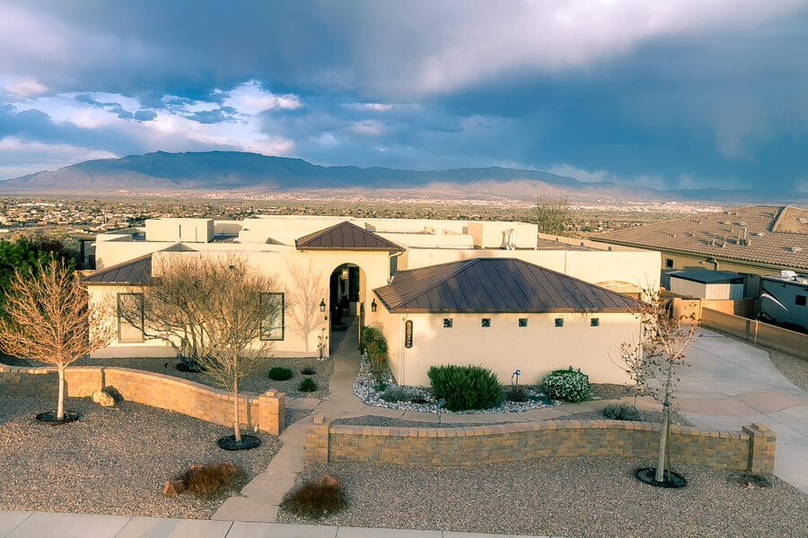 5612 POPO Drive NW, Albuquerque