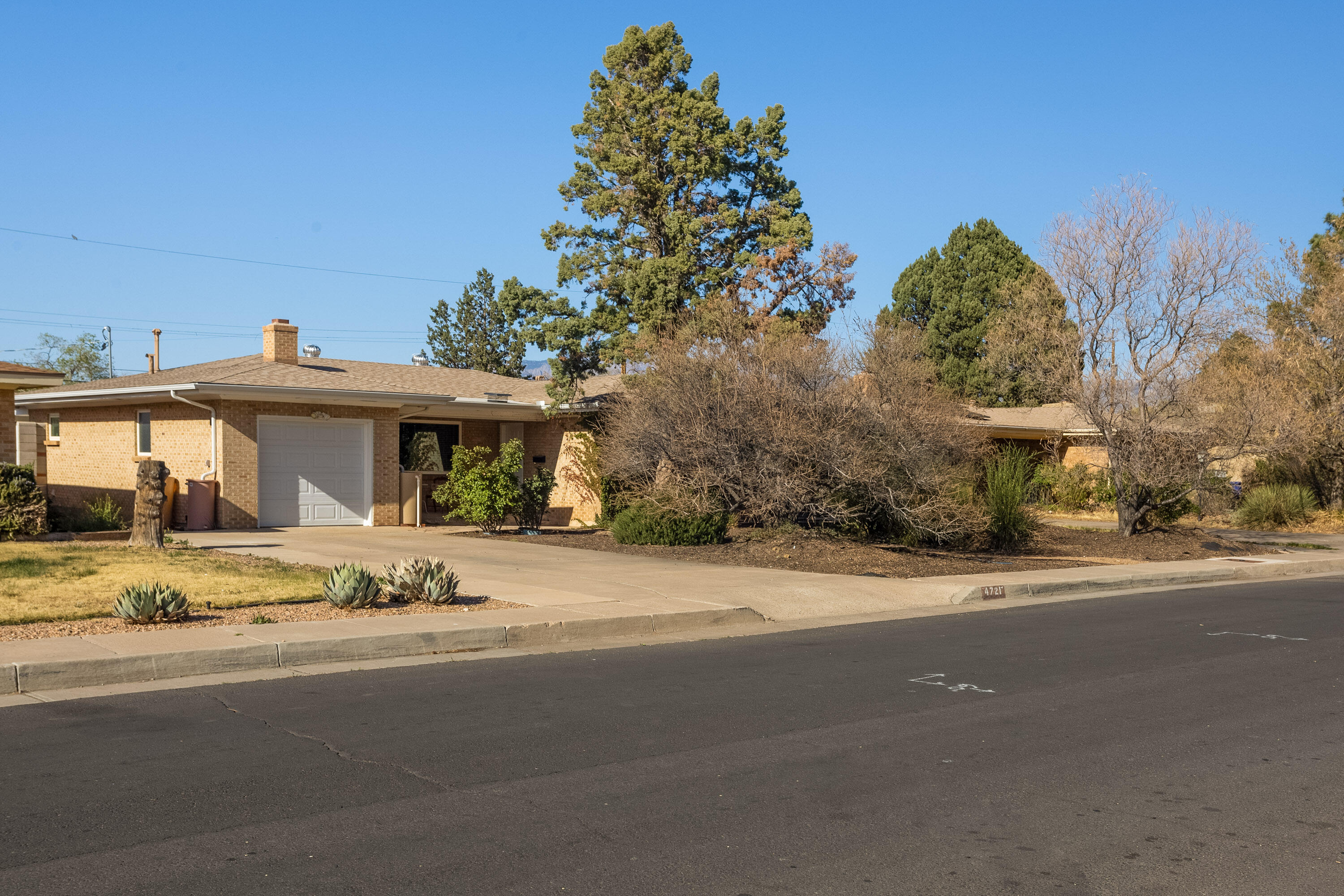 4721 TRUMBULL Avenue SE, Albuquerque