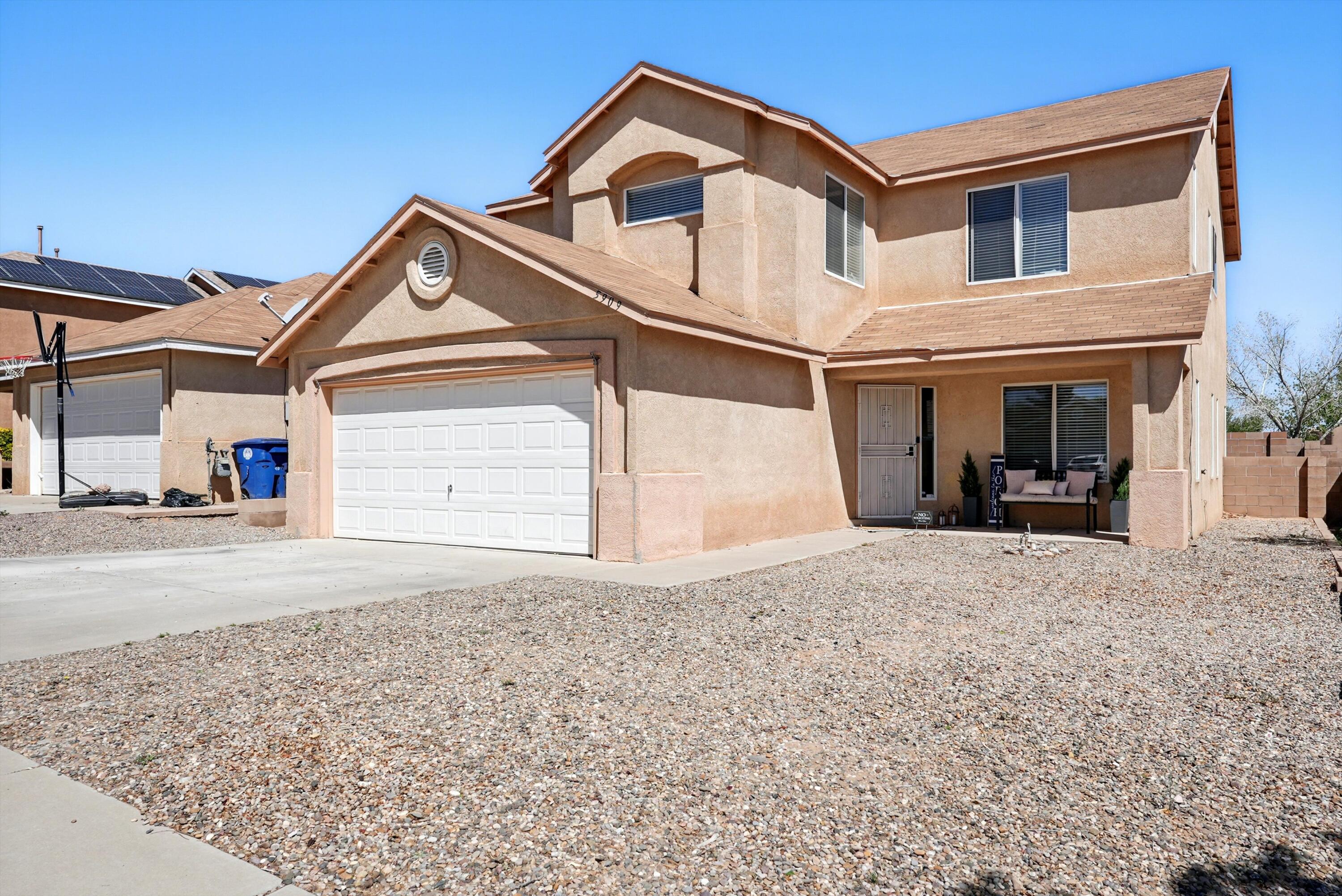 GREAT 4 BEDROOM 2.5 BATH HOME LOCATED CLOSE TO SHOPPING AND RUST MEDICAL CENTER. NEW PAINT , FIXTURES AND BACKYARD LANDSCAPING