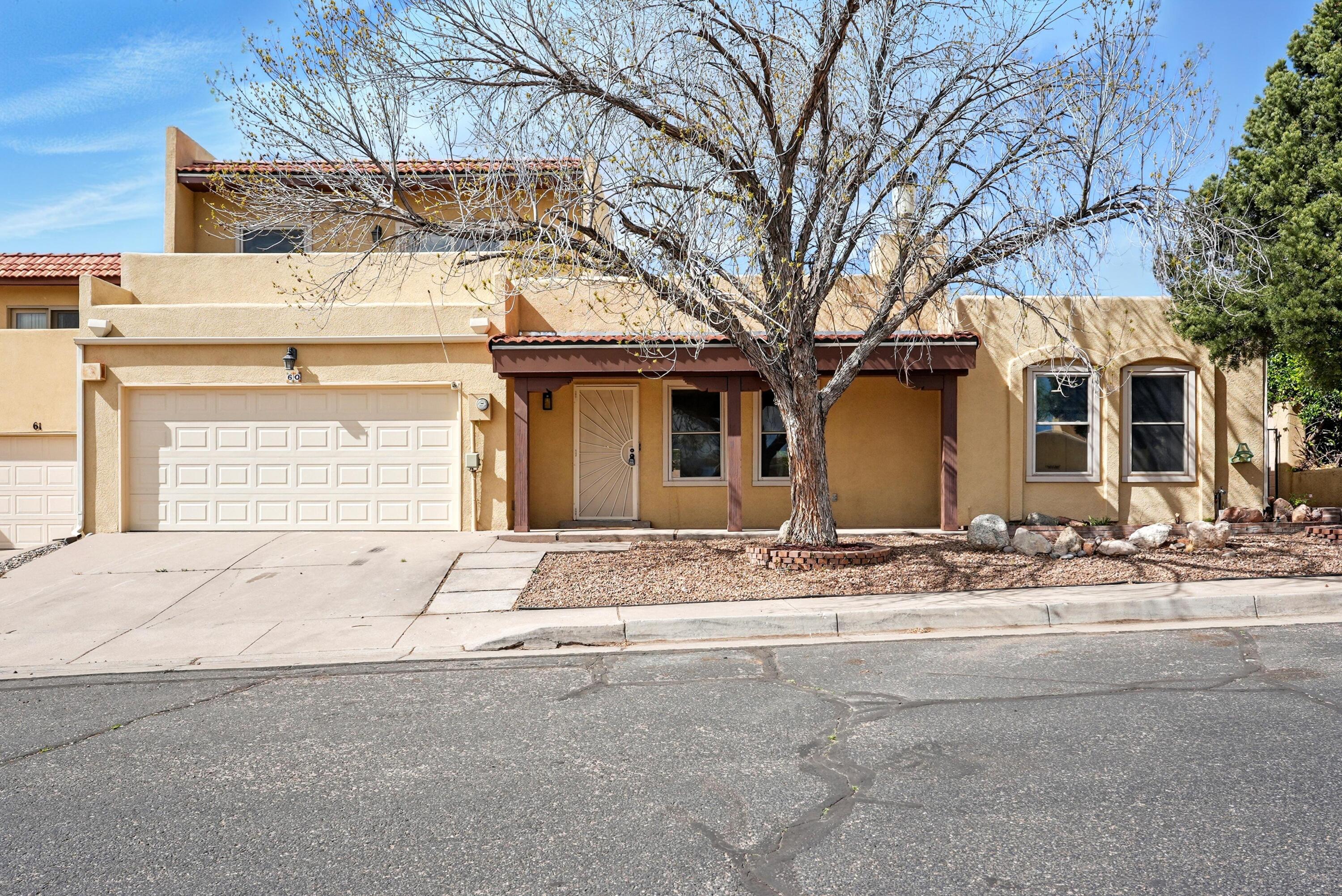 60 PHEASANT HILL Drive NE Albuquerque, NM 87111