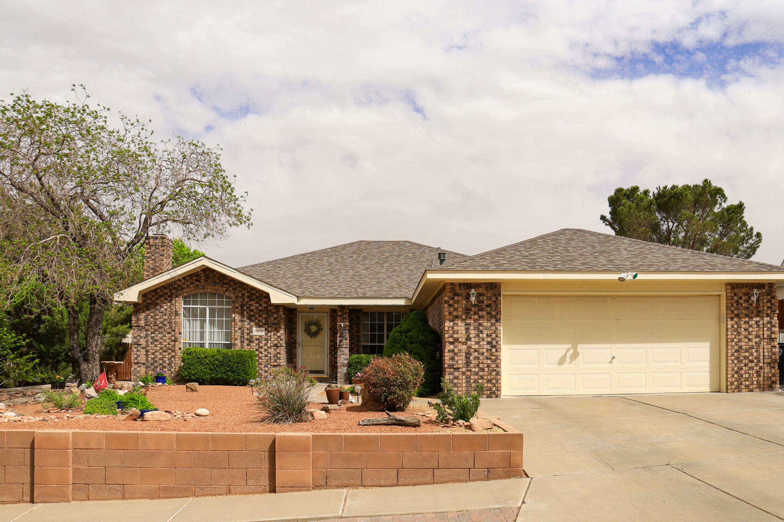 9508 CODY Street NW Albuquerque, NM 87114