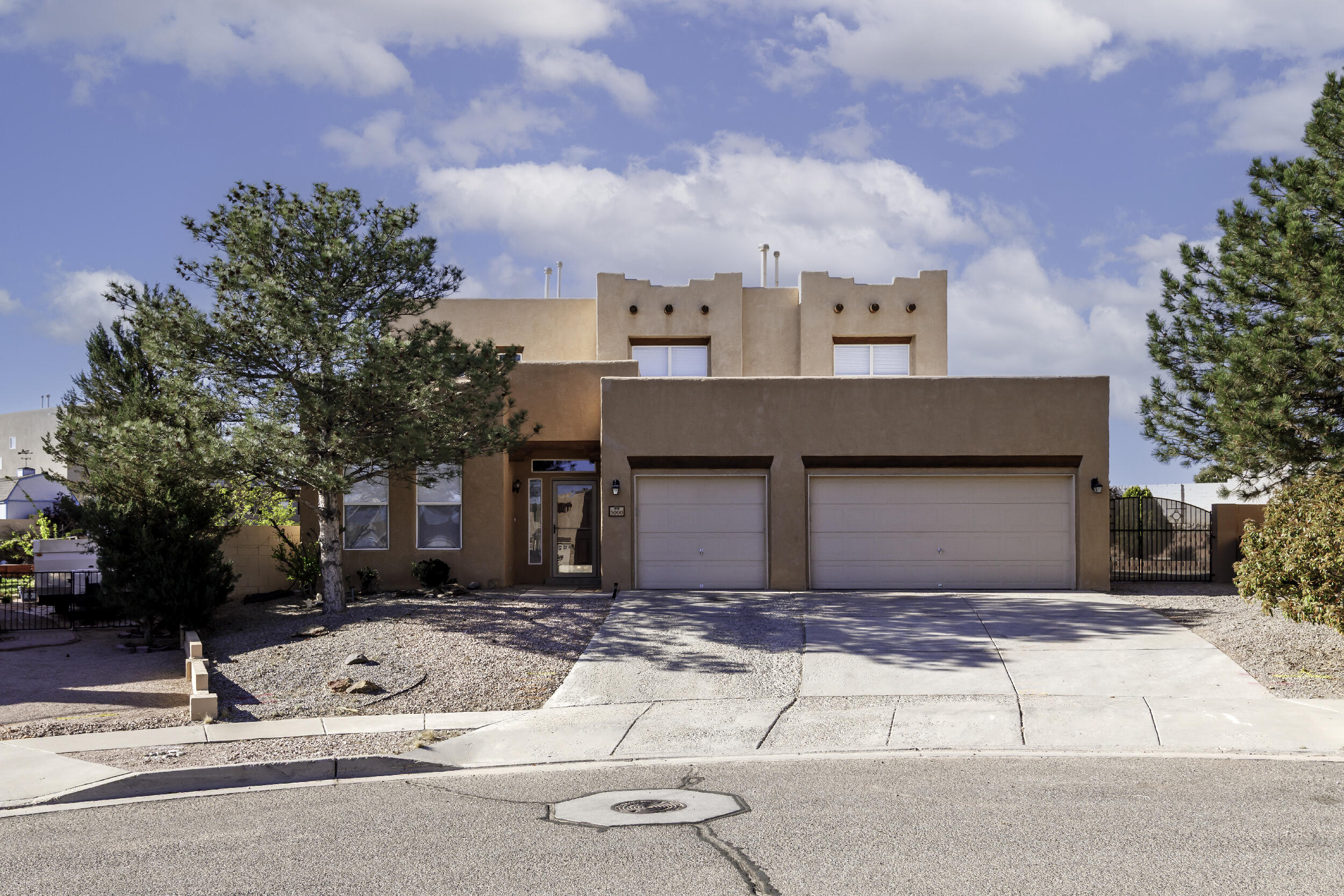 5000 NIGHT HAWK Drive NE Rio Rancho, NM 87144