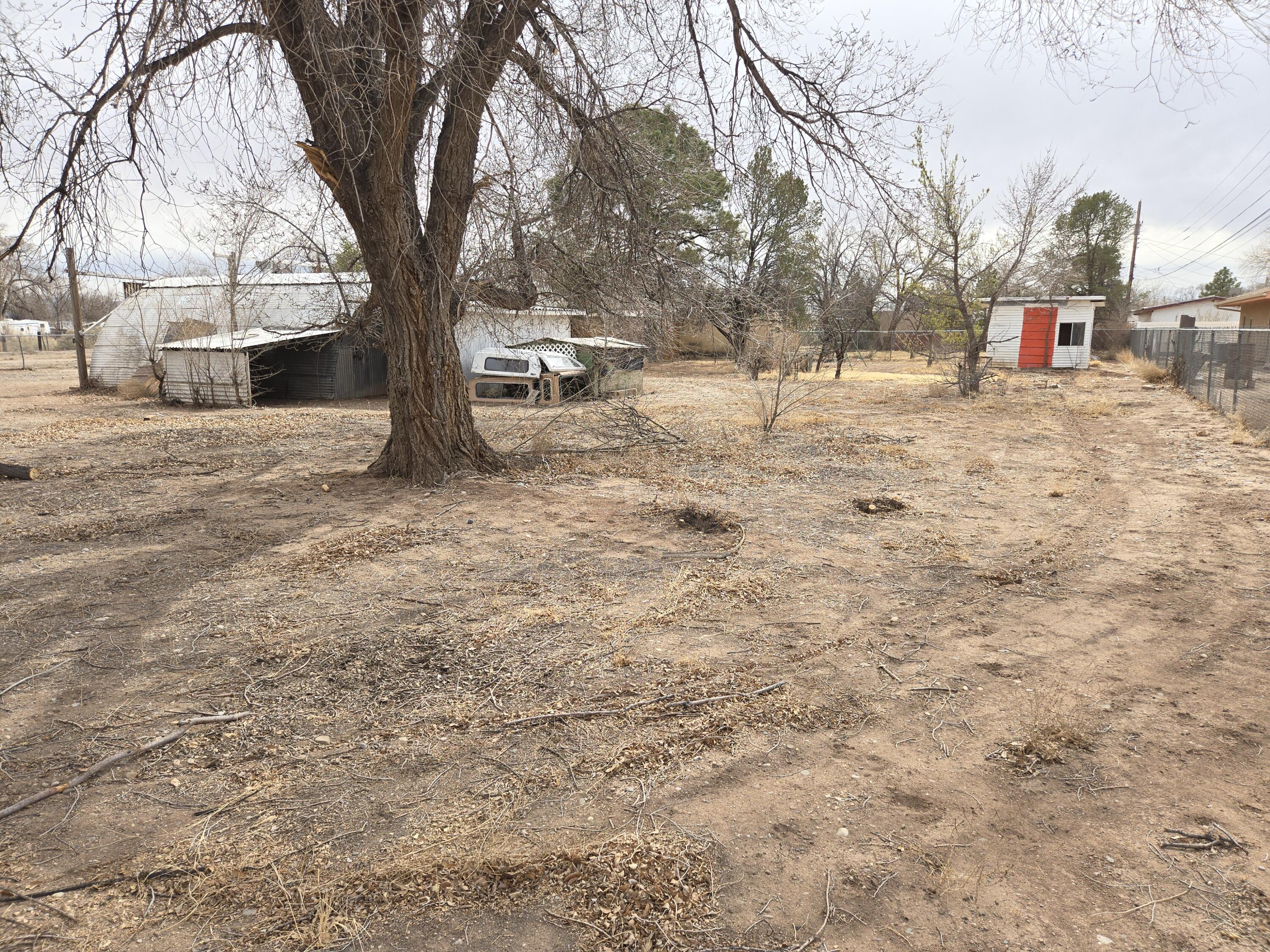 3021 LA LOMA Road SW Albuquerque, NM 87105
