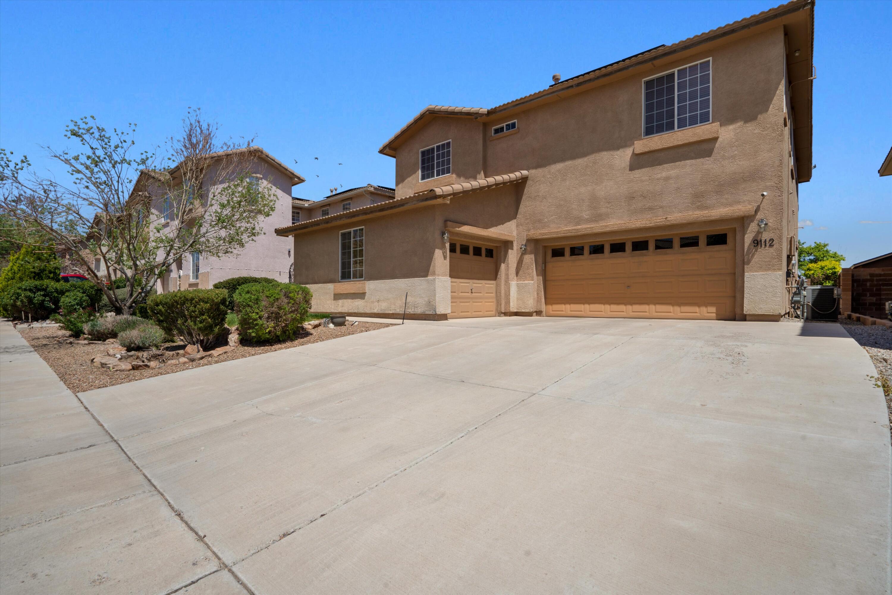 9112 LADRON Drive NW Albuquerque, NM 87114