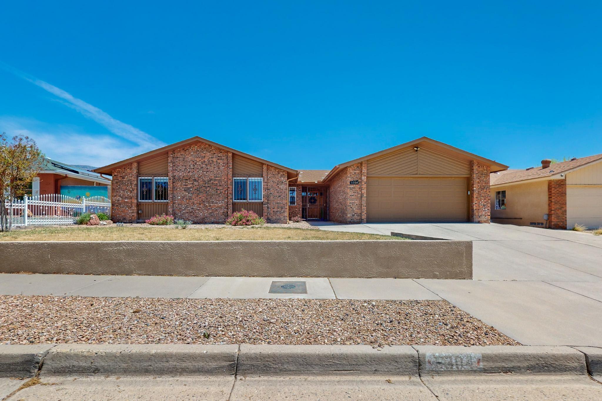 5304 PURCELL Drive NE Albuquerque, NM 87111