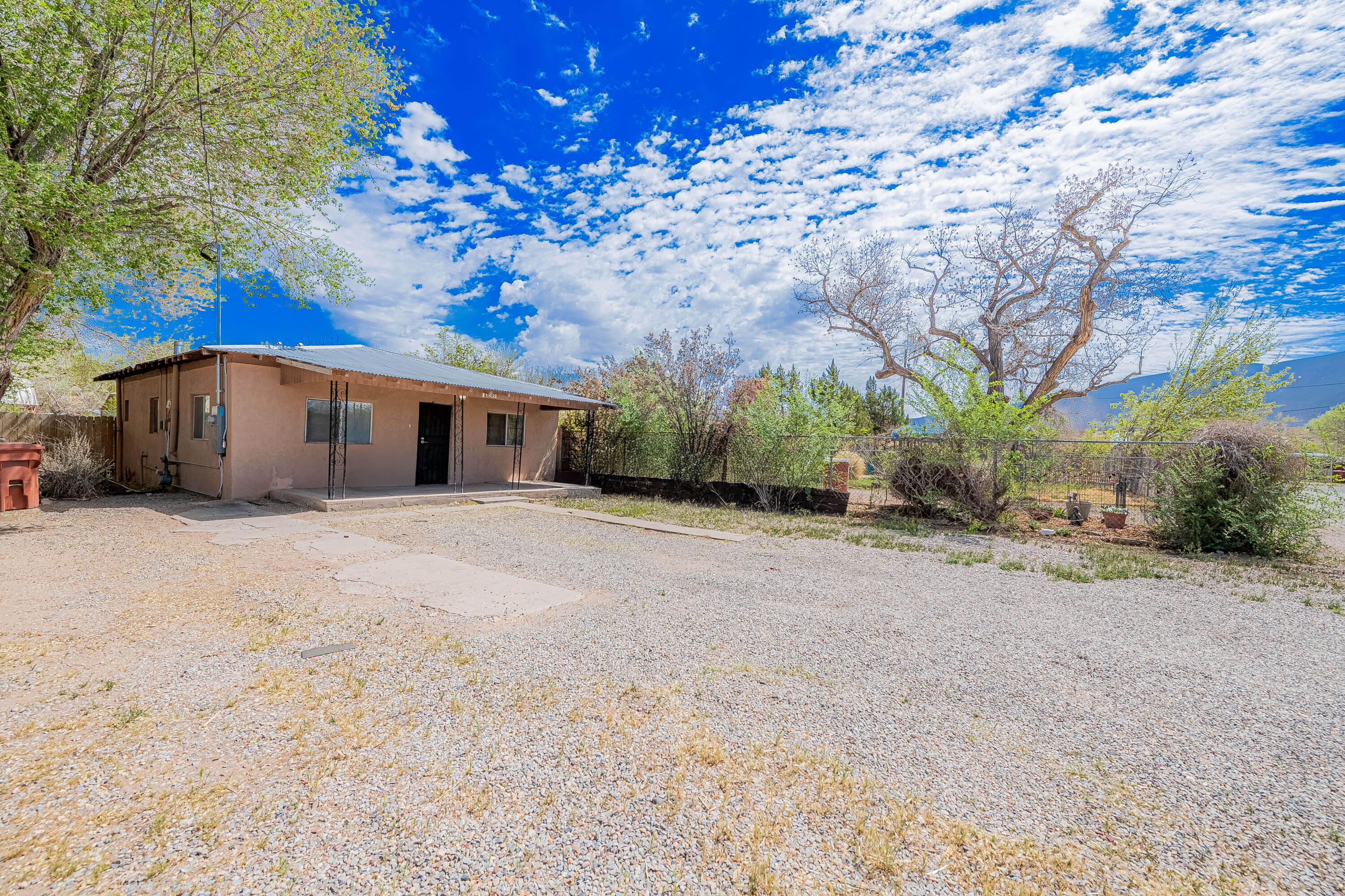 142 E CALLE MONTOYA Bernalillo, NM 87004