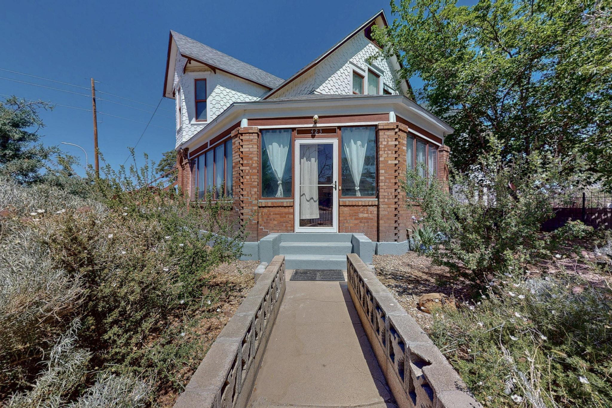 423 ARNO Street SE Albuquerque, NM 87102