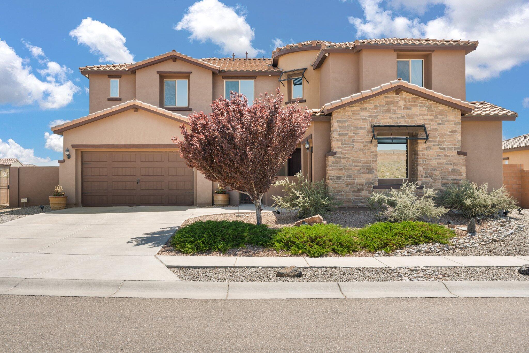 6816 LARGO VISTA Street NW Albuquerque, NM 87120