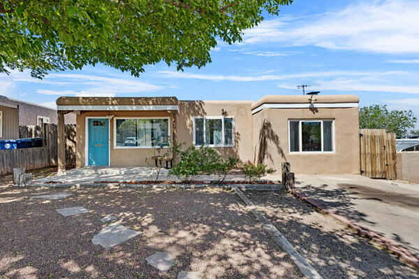 1633 COLUMBIA Drive SE Albuquerque, NM 87106