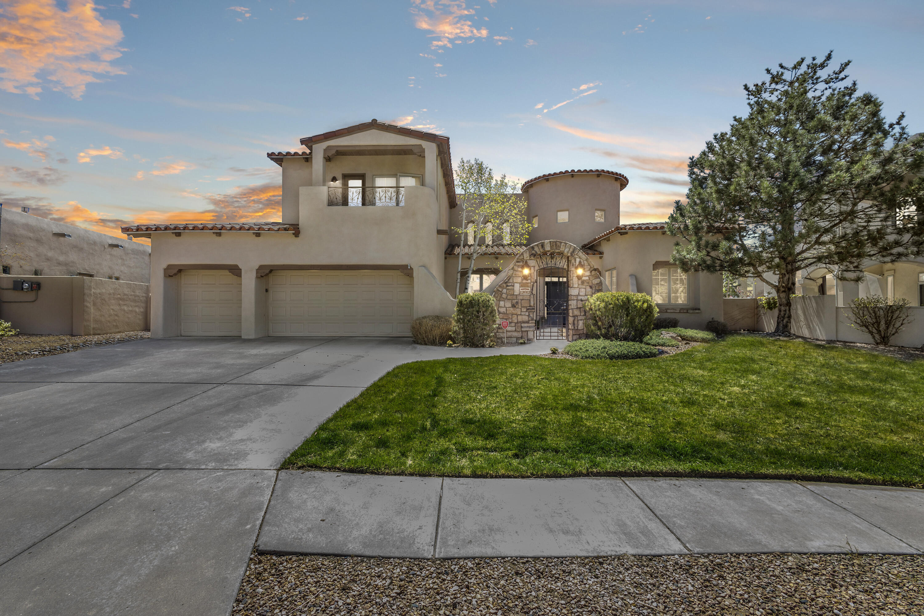 12012 SUMMERWIND Place NE Albuquerque, NM 87122