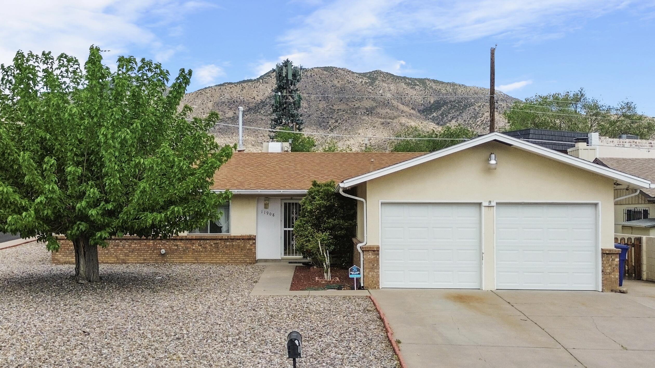 11908 LEXINGTON Avenue NE Albuquerque, NM 87112