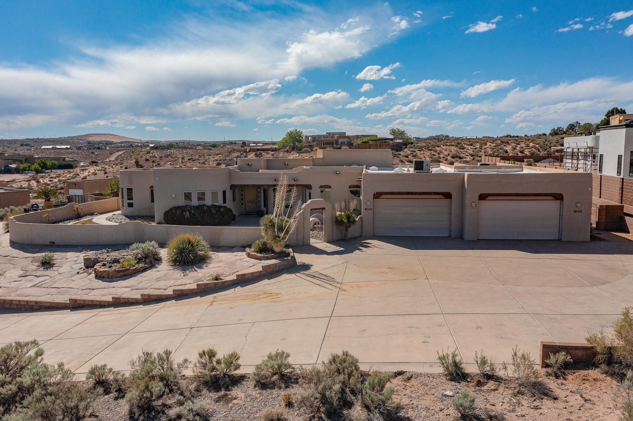 1425 SARATOGA Drive NE, Rio Rancho