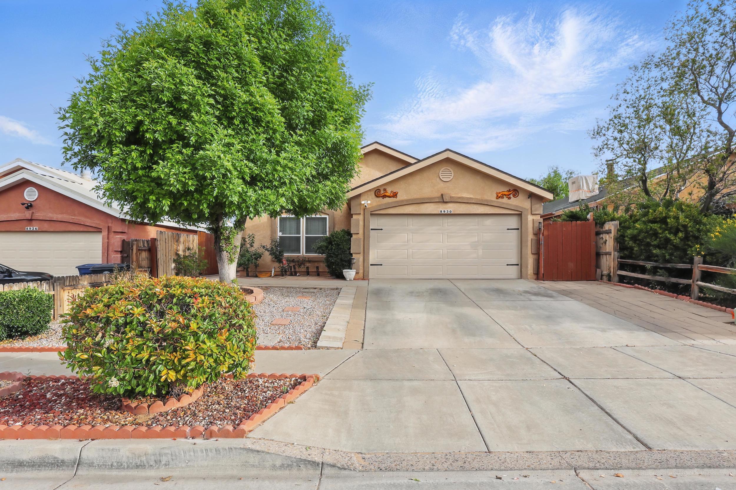 Welcome to this charming 3-bedroom, 2-bathroom home in the Westgate Heights neighborhood. Built in 1998, this 1650 sq ft residence features an open floor plan with a spacious living area and a bright kitchen equipped with modern appliances. The primary bedroom offers a walk-in closet and an en-suite bathroom. Enjoy the comfort of double-pane windows and ceiling fans throughout. The backyard is fully fenced, providing privacy and space for outdoor activities. Located near parks, schools, and shopping centers, this home offers both convenience and comfort. Don't miss the opportunity to make this delightful property your new home!