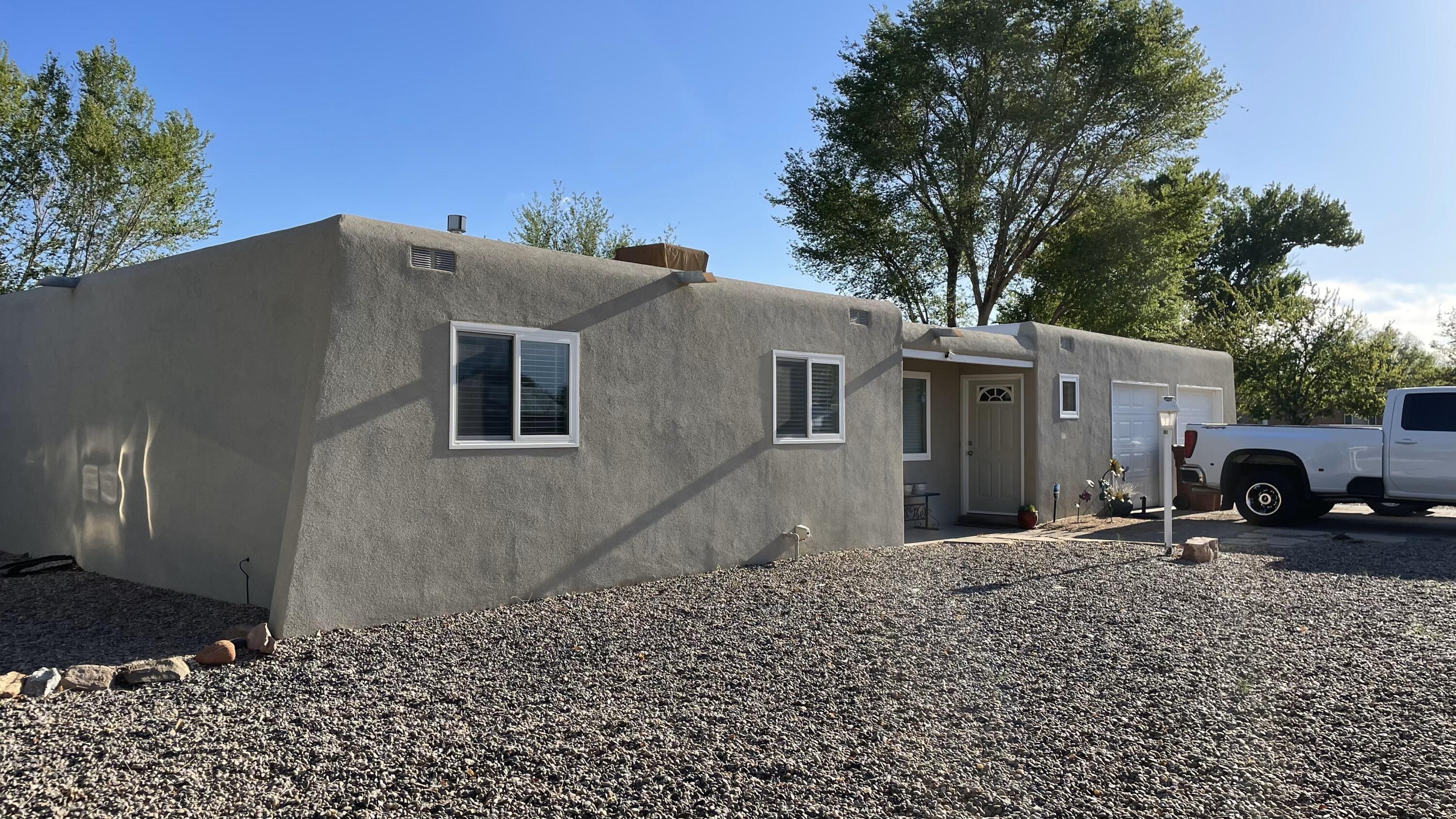 Beautiful home in Bosque Park area on .97 acre. Updated kitchen and bathrooms with all new plumbing, counter tops, cabinets and stainless steel appliances. Family room has custom fire place and large door out to the patio and back yard. This property is perfectly set up for the horse person with other pets. Custom horse stalls/pens with plenty of room to turn your horses out on grass and a nice arena to exercise horses. Fully fenced with plenty of room for a trailer and hay storage.