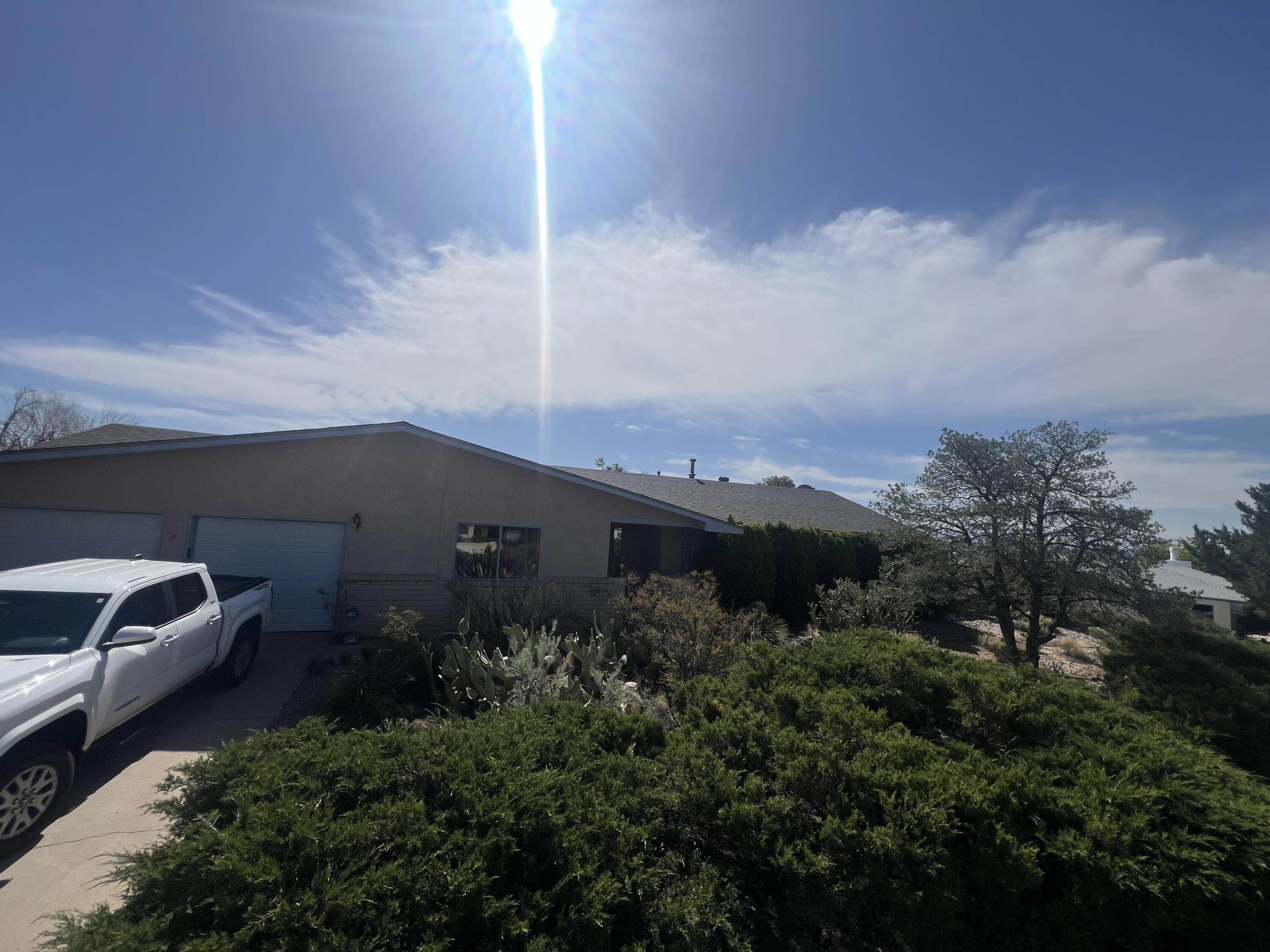 Don't miss this opportunity! This 3-bedroom, 2 full-bath home offers incredible potential and breathtaking views that you'll fall in love with. Many of the major repairs have already been completed, giving you a head start toward creating your dream space. With a little TLC, this home could shine! Whether you're a first-time buyer, an investor, or looking for a project with big upside, this property is worth a look.