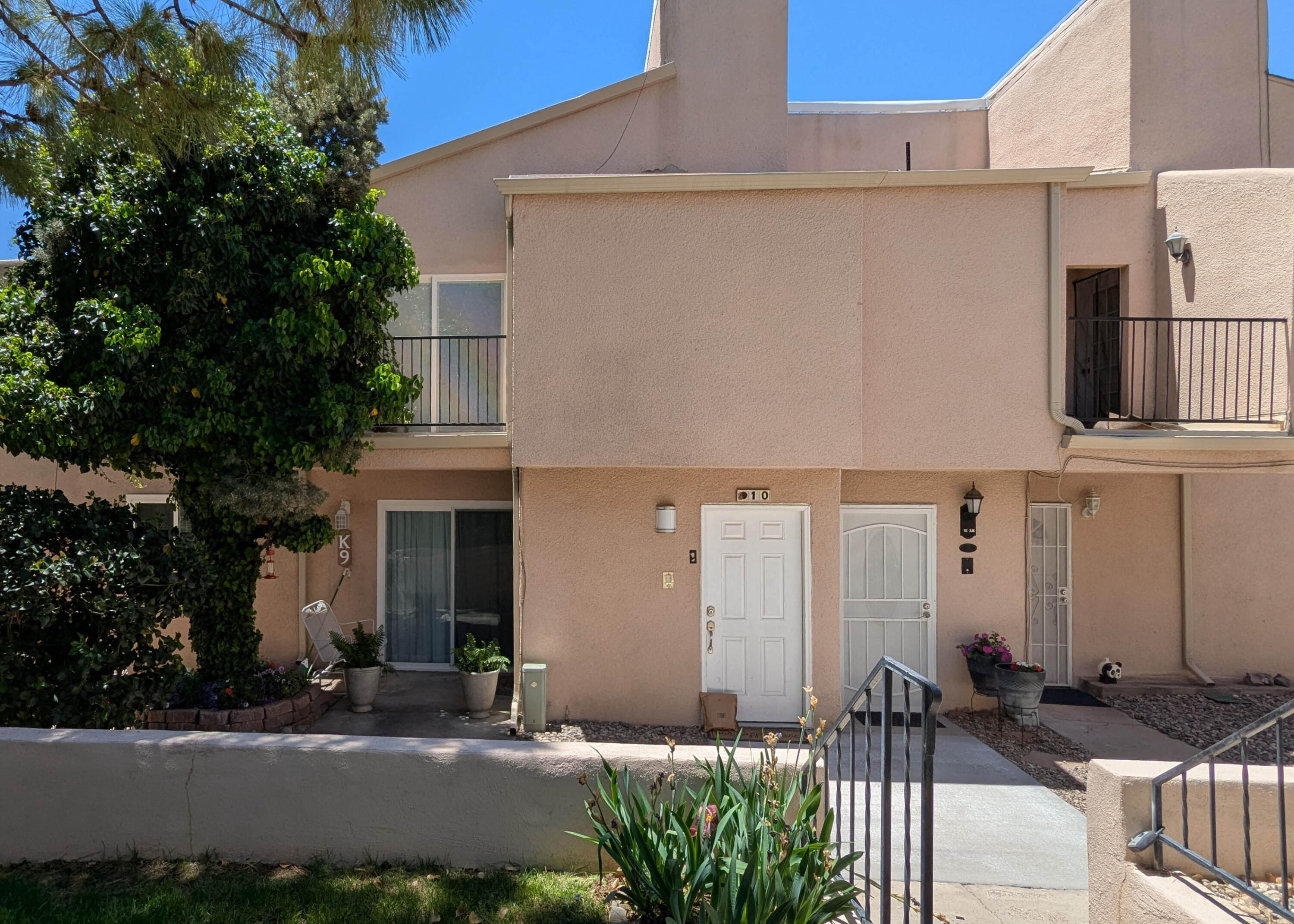 This lovely 2 bedroom condo has a spacious living room, kitchen with bar and dining area. Master bedroom has walkin closet and storage room. Condo has utility room with washer and dryer.Backyard has patio, storage shed and access to parking. Complex amenities include covered parking, picnic tables, pathways, clubhouse and pool. Conveniently located close to shopping and restaurants.
