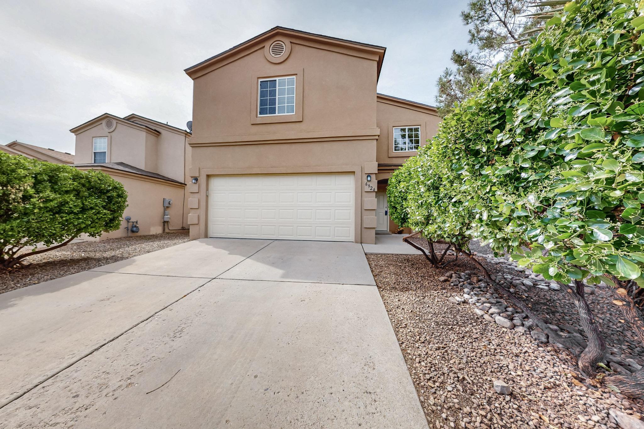 *Stunning!* Remodeled & TURN key! SHINY & IMMACULATE! NEWER HVAC REFRIGERATED A/C! NEW 2 tone paint. OPEN concept floorplan! LARGE island kitchen features NEWLY refinished cabinets w/CROWN molding & NEW hardware. NEW GLEAMING Quartz counters. Shiny NEW tile backsplash. NEW SS Micro, Dishwasher & DEEP Sink*Front control 5.3CF gas oven w/edge-to-edge cooktop* NEW disposal. NEW carpet. Primary suite w/BIG walk-in closet. Remodeled Bath w/elevated vanity, NEW Quartz countertop & BLUETOOTH exhaust fan*NEW sink, NEW faucets, NEW mirrors, NEW LED lighting thru out. *SPACIOUS LOFT* Lighted under stair storage. NEW remote control ceiling fans. NEW bath & door hardware*NEW garage door & newer opener*NEWER water heater* REMODELED half bath w/ NEW vanity sink, mirror, & toilet*Covered patio. PLUS a