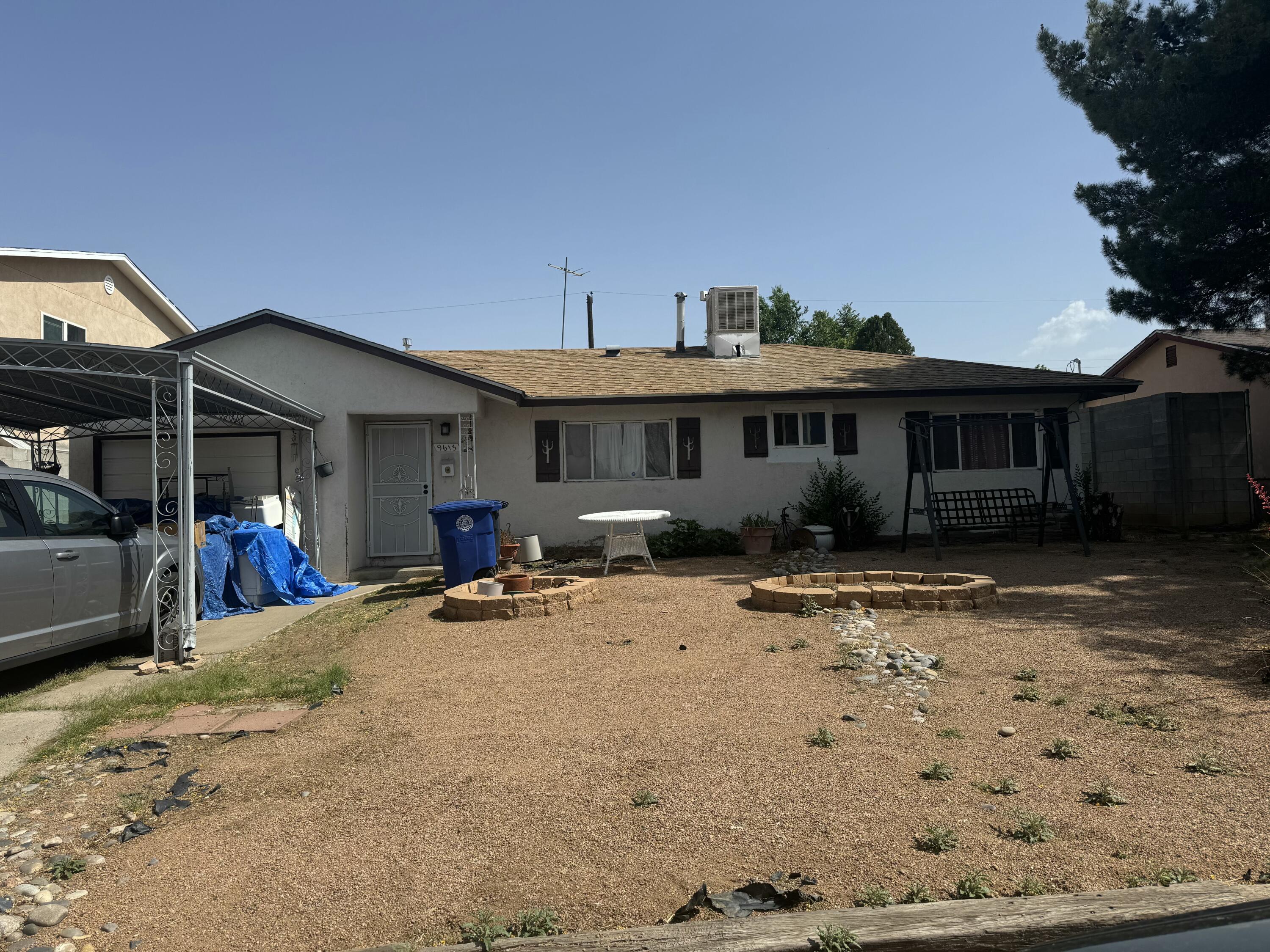 Back on market due to no fault of the house or seller!  Handyman's dream!  This home has so much potential in a fantastic location!