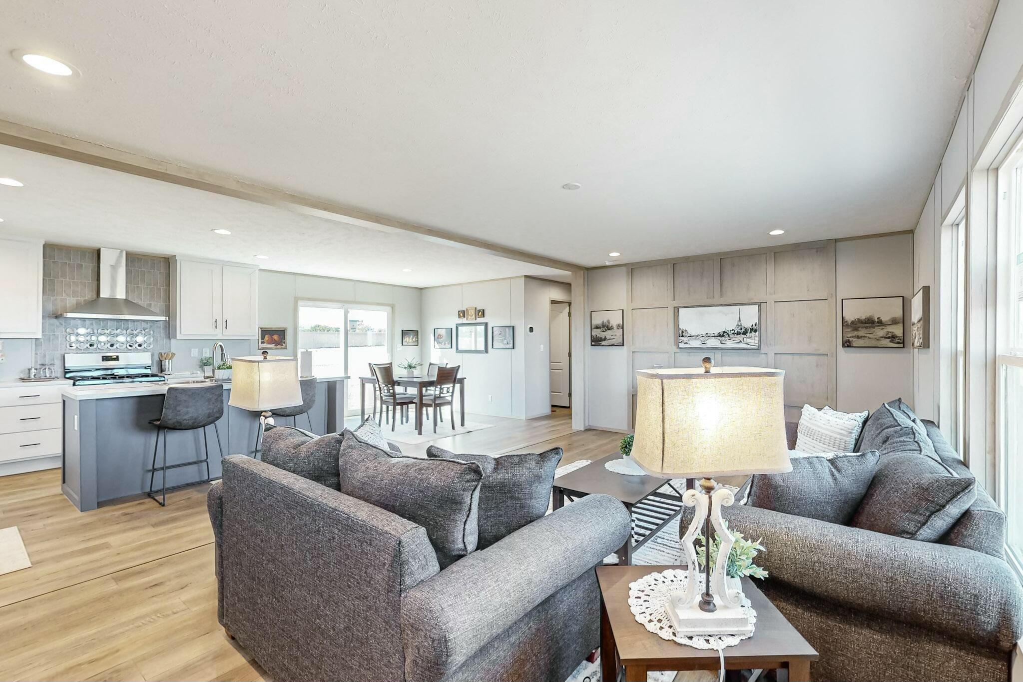 30 Scarlett O'Hara Street 