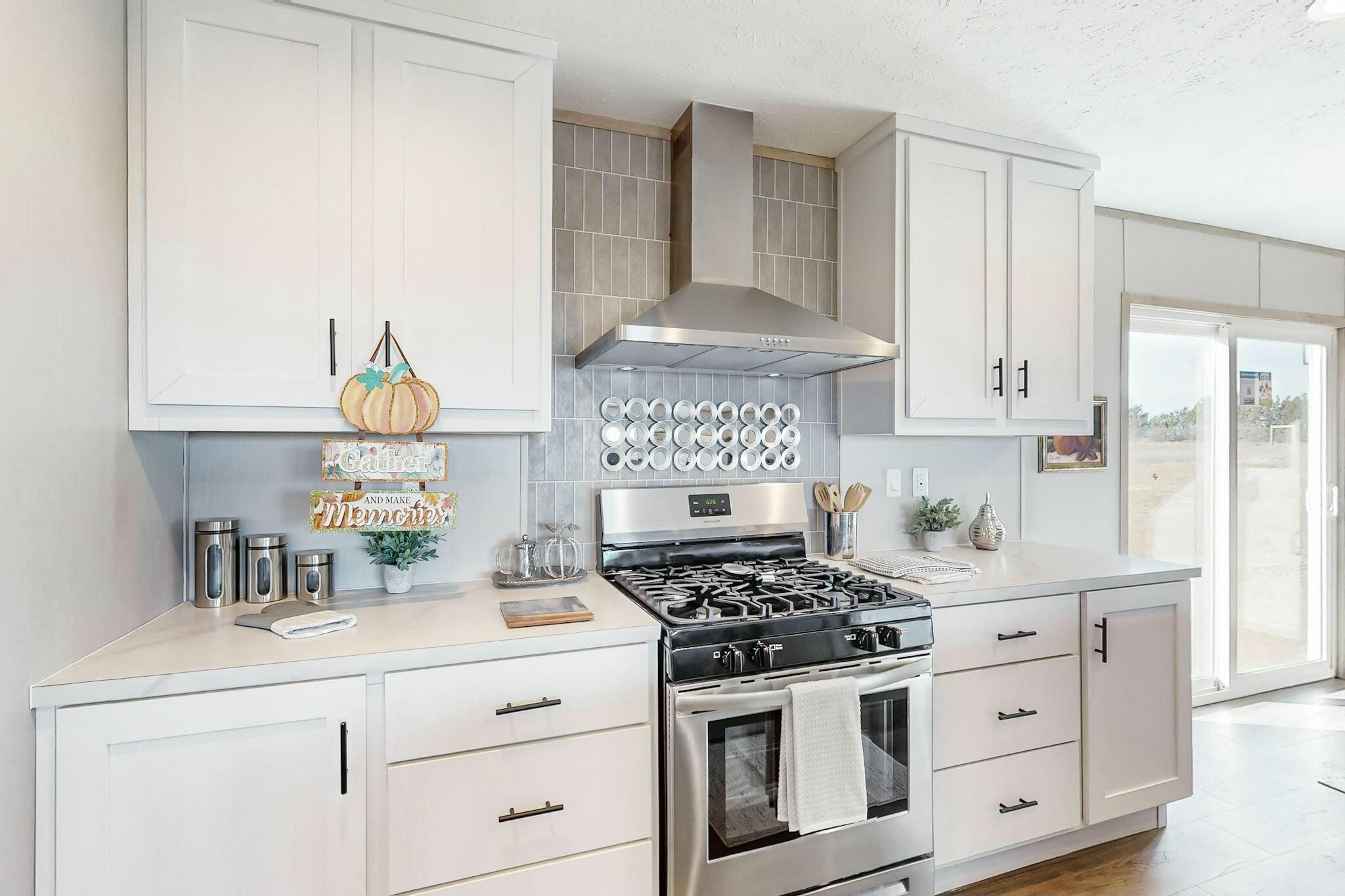 30 Scarlett O'Hara Street 