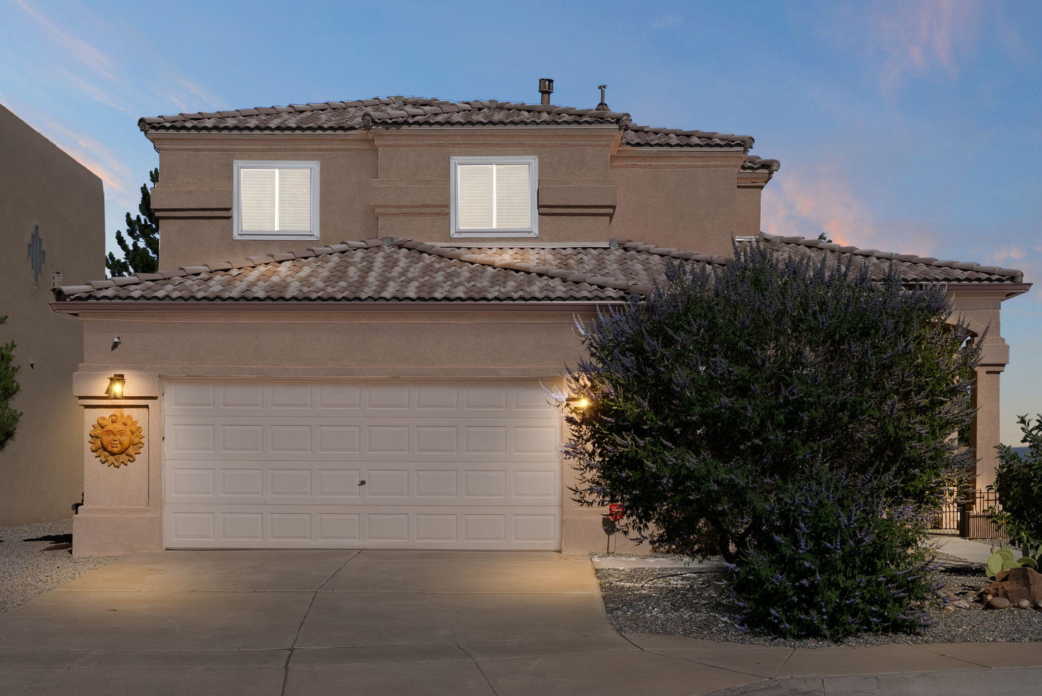 Wake up every day in a bright, spacious Raylee Home - this 4-bed, 2-bath beauty offers comfort, style, and room to breathe. Enjoy an open layout, a stunning white kitchen with stainless appliances, and plenty of space for family or friends. Beautiful, unobscured views of the Sandia mountains. Tons of updates throughout the last few years, see documents. Come check it out today and feel right at home!