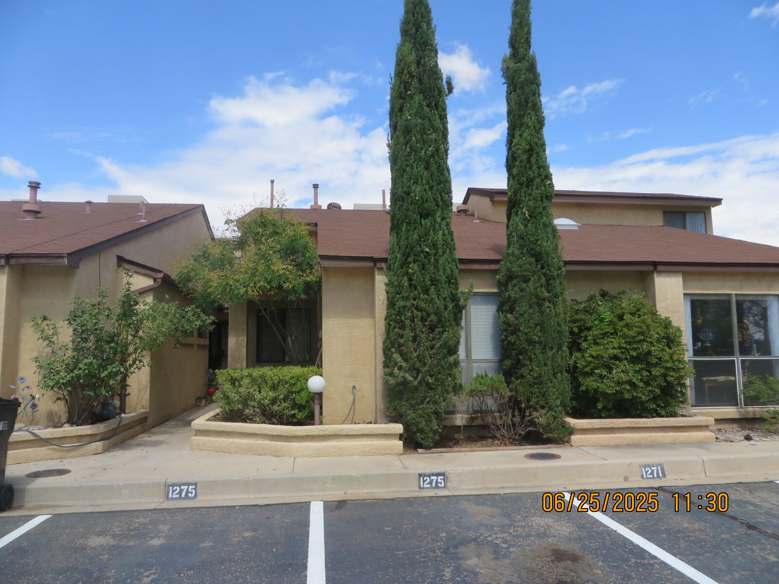 Very neat and clean Townhouse with 2 Bedroom and 2 baths. Home has been recently painted and cleaned and ready for occupancy. Bright open great room with vaulted ceilings. Spacious master bedroom with large, mirrored closet and with access to back yard. Refrigerator replaced in 2025 , Hot water heater replaced in 2020 and Interior water supply lines replaced in 2018.Nice central location.