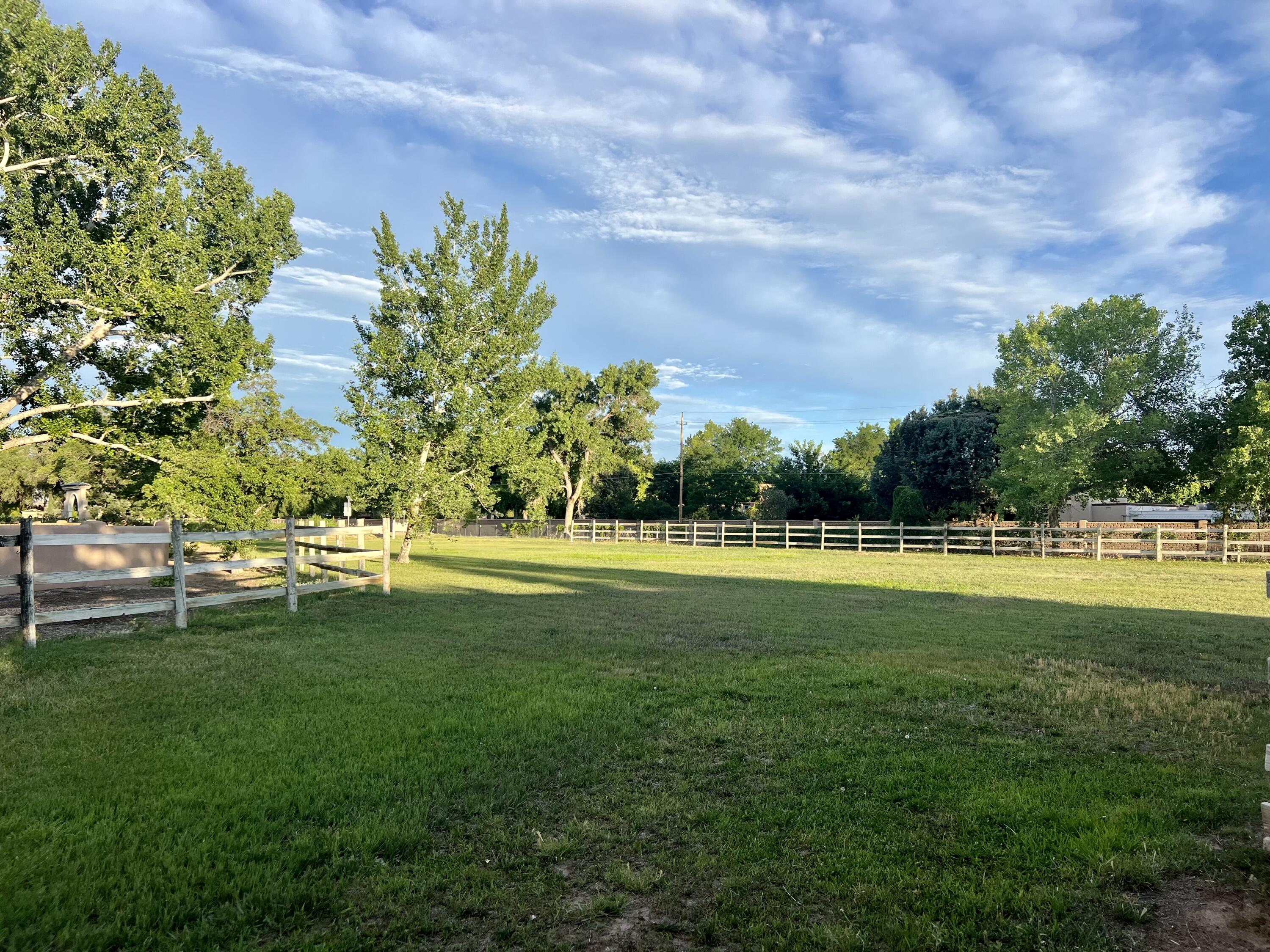 Nestled in a highly sought-after location rarely available, this exceptional vacant lot offers a unique opportunity to build your dream custom home. Enjoy serene mountain and vineyard views and the beauty of the surrounding landscape, moments away from a world-class wintery. With its prime positioning you'll have easy access to local amenities. This property offers the perfect canvas to bring your vision to life. Don't miss the change to own a piece of this desirable land and neighborhood.