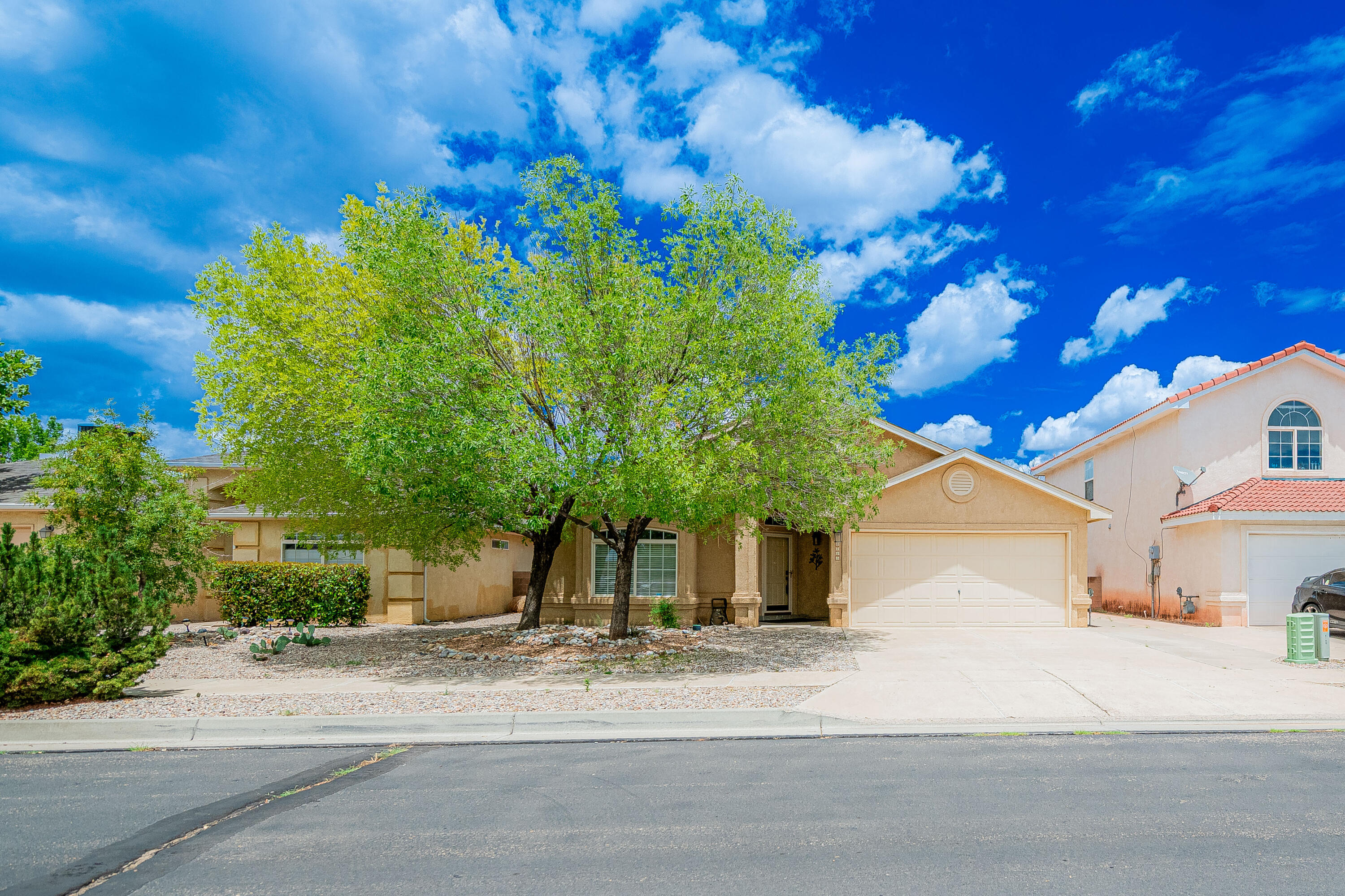 Beautiful Ventana Ranch home with over 2,000 sq ft, 3 bedrooms, 2 baths, and two spacious living areas! Enjoy vaulted ceilings, tons of natural light, and a cozy wood-burning stove. The updated kitchen is perfect for cooking and entertaining. Brand-new carpet adds fresh comfort throughout. Step into a lush backyard oasis--perfect for relaxing or gatherings. Home includes newer refrigerated air and an on-demand tankless water heater. A wonderful blend of comfort, style, and modern updates--don't miss it!