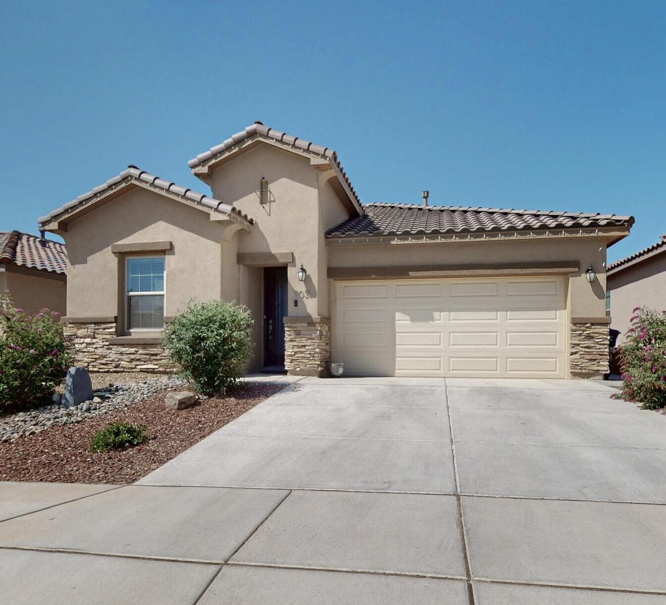 Welcome to this beautiful home by Hakes Brothers in Valle Prado. This home was just built in 2023 and it offers a perfect blend of comfort & convenience. This modern open floor plan includes 4 spacious bedrooms, 2 bathrooms, a 2 car garage, and it is very practical. There is fresh paint on the walls and it is move-in ready! Come and see for yourself, this is a nice opportunity to get into a newer, well priced home in a great location.