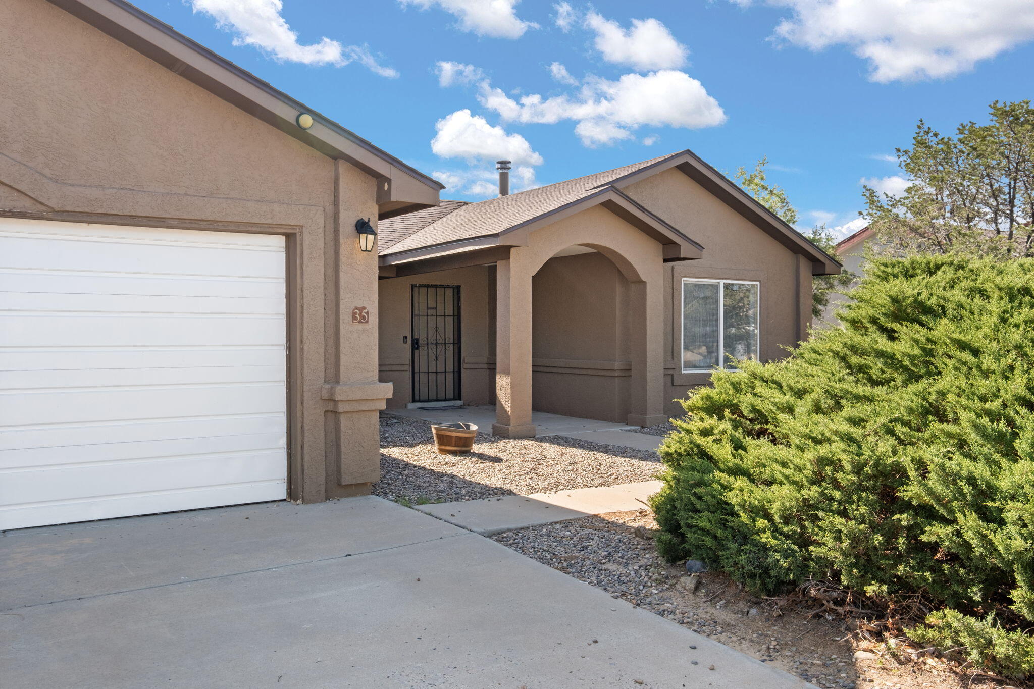 Welcome to this charming home featuring 3 spacious bedrooms and 2 full baths, with open-concept floor plan designed for modern living. The inviting living area flows seamlessly into a well-appointed kitchen with stainless steel appliances, spacious countertops, and plenty of storage space. Updates include New REFRIGERATED AC installed 2025, New Water heater 2025, New vinyl flooring 2025, & brand new dish washer. Enjoy your morning coffee on a covered patio overlooking the expansive backyard with breathtaking mountain views, ideal for gardening, recreation, or simply enjoying the serene surroundings. Located in a peaceful neighborhood, you'll be close to schools, parks, and local amenities. Don't miss out on the opportunity to make this beautiful house your new home!