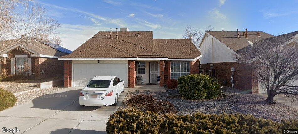 Great Home in Nice Neighborhood. Tall Ceilings in the Great room.  Beautiful Kitchen with Granite Counter Tops, Breakfast Nook and Pantry. Main Bedroom Upstairs with  Walk-in Closet, Garden Tub and Separate Shower. Storage Shed with Electricity. Great for Hobby Room or Workshop. No Neighbors behind you. Mountain Views from the Back yard.