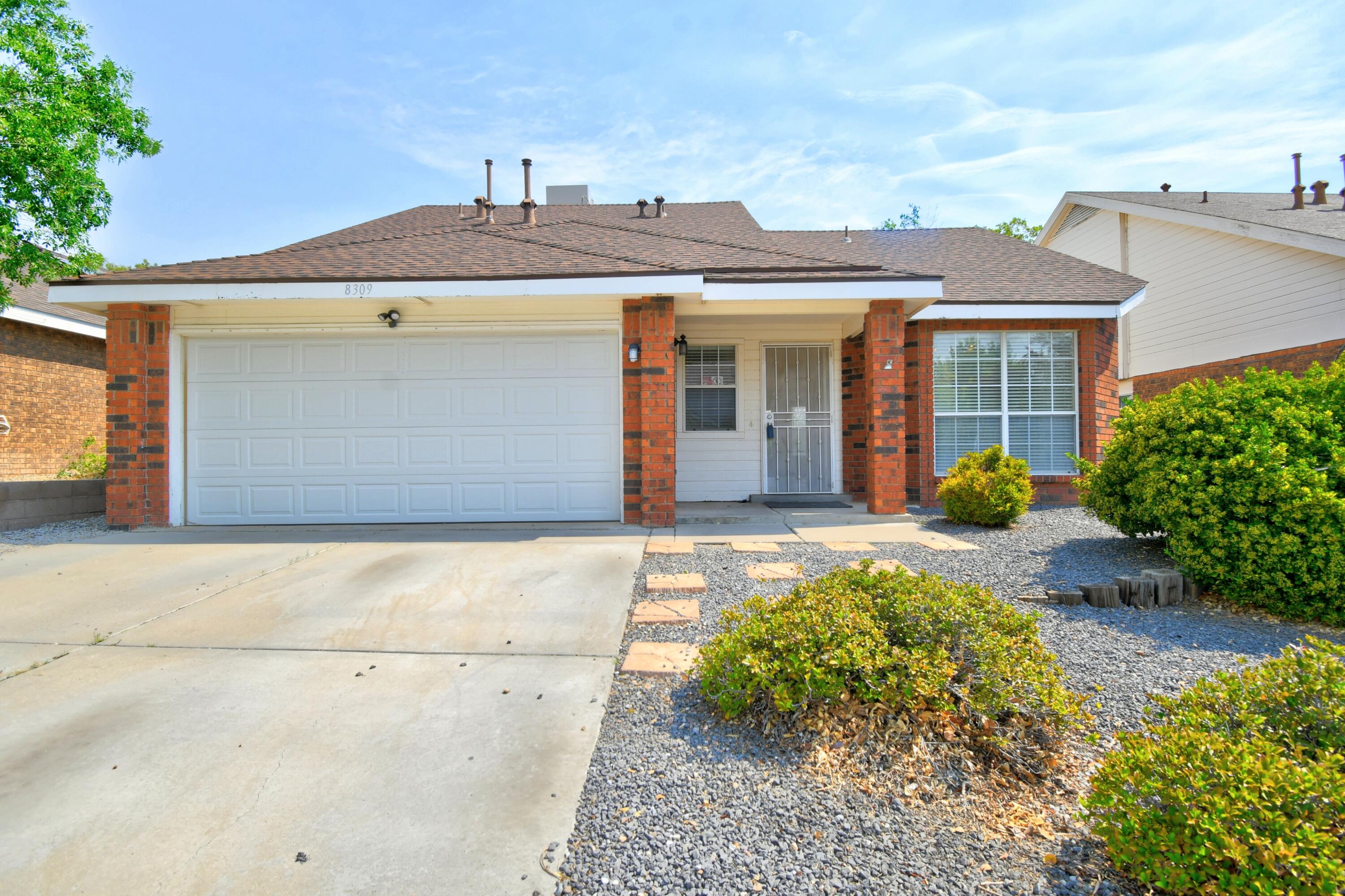 Great Home in Nice Neighborhood. Tall Ceilings in the Great room.  Beautiful Kitchen with Granite Counter Tops, Breakfast Nook and Pantry. Main Bedroom Upstairs with  Walk-in Closet, Garden Tub and Separate Shower. Storage Shed with Electricity. Great for Hobby Room or Workshop. No Neighbors behind you. Mountain Views from the Back yard.
