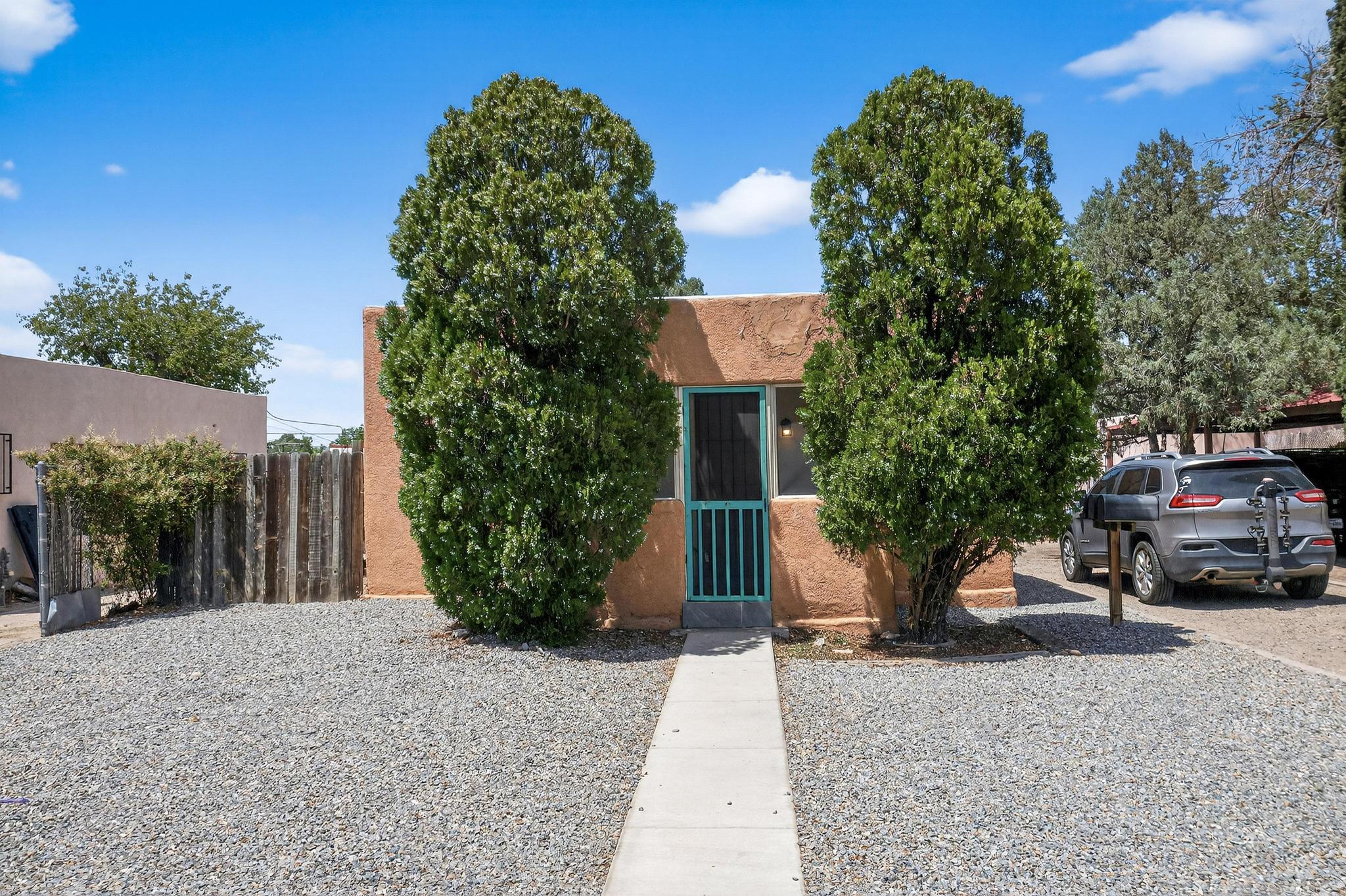 Fantastic income property in a highly desirable area! This property features three separate units, offering excellent rental potential for steady cash flow. Each unit has its own private entrance and functional layout. Located in a sought-after neighborhood close to shopping, dining, schools, and major commuter routes, this multi-unit property ensures strong demand and solid appreciation potential. Whether you're a seasoned investor or just starting your portfolio, this is a prime opportunity to secure income-producing real estate in a thriving location.