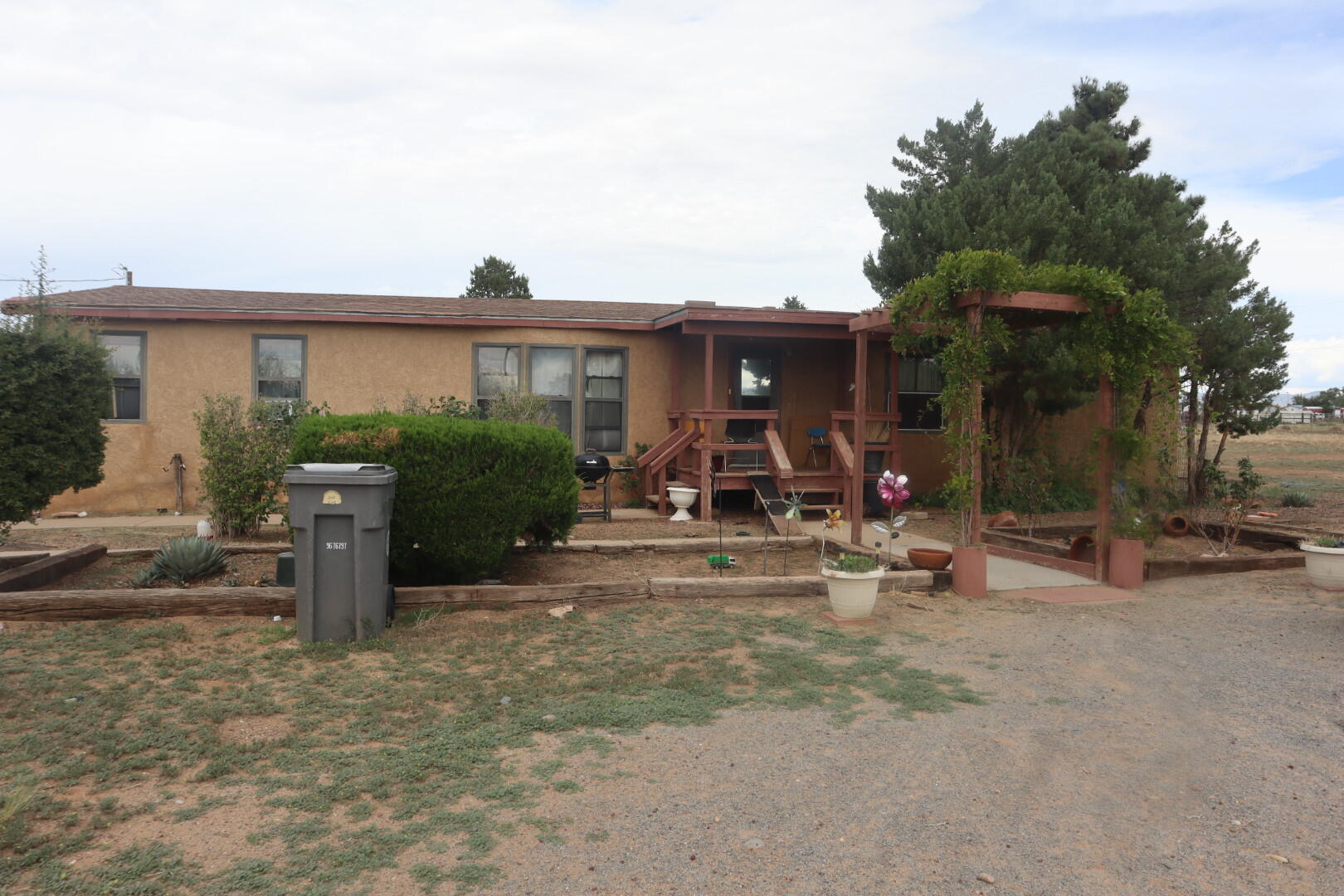 3 Manzano Place, Los Lunas, New Mexico 87031, 4 Bedrooms Bedrooms, ,2 BathroomsBathrooms,Residential,For Sale,3 Manzano Place,1035945