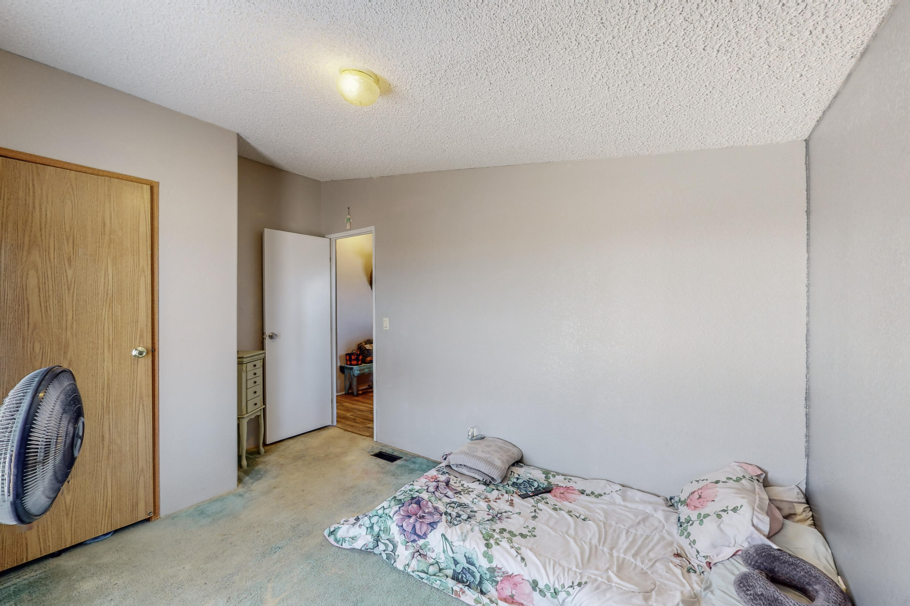 5 East Angelo, Belen, New Mexico 87002, 3 Bedrooms Bedrooms, ,2 BathroomsBathrooms,Residential,For Sale,5 East Angelo,1038045