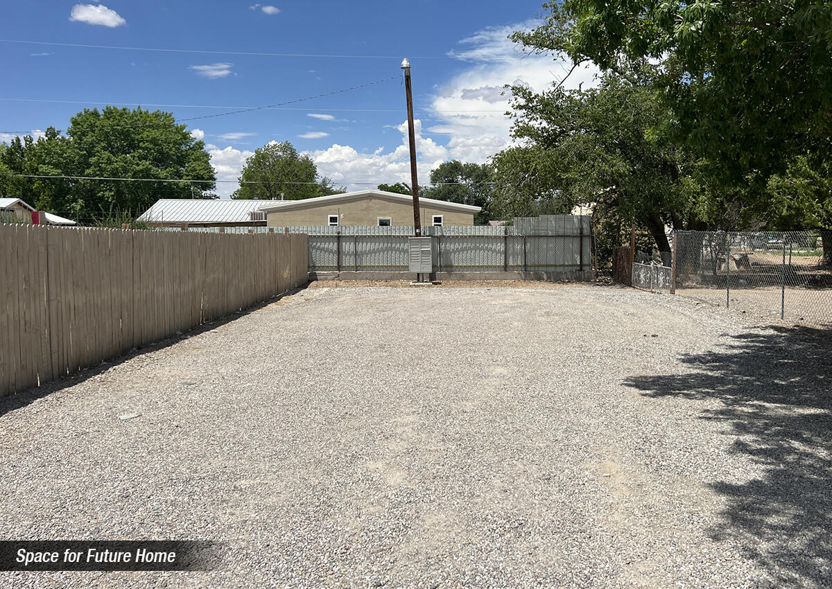 1143 Gatewood Avenue SW, Albuquerque, New Mexico 87105, ,Commercial Sale,For Sale,1143 Gatewood Avenue SW,1041000