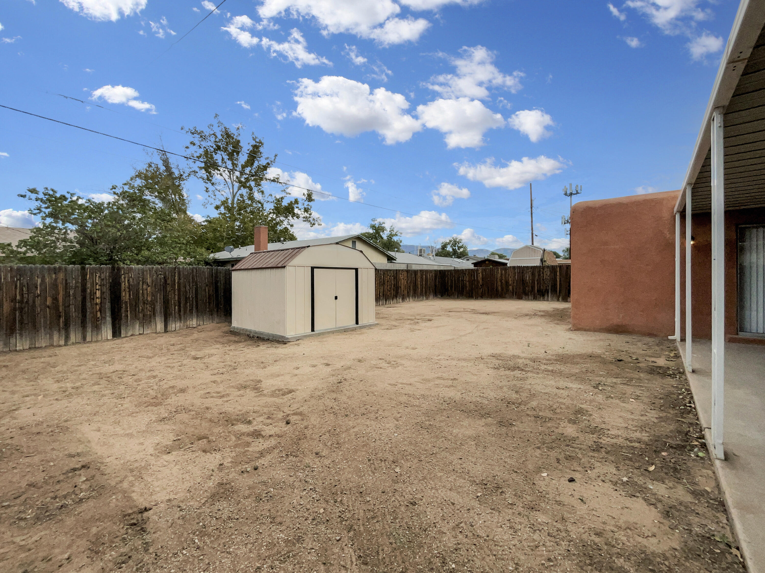 5925 Candelaria Road NE, Albuquerque, New Mexico 87110, 3 Bedrooms Bedrooms, ,2 BathroomsBathrooms,Residential,For Sale,5925 Candelaria Road NE,1042486