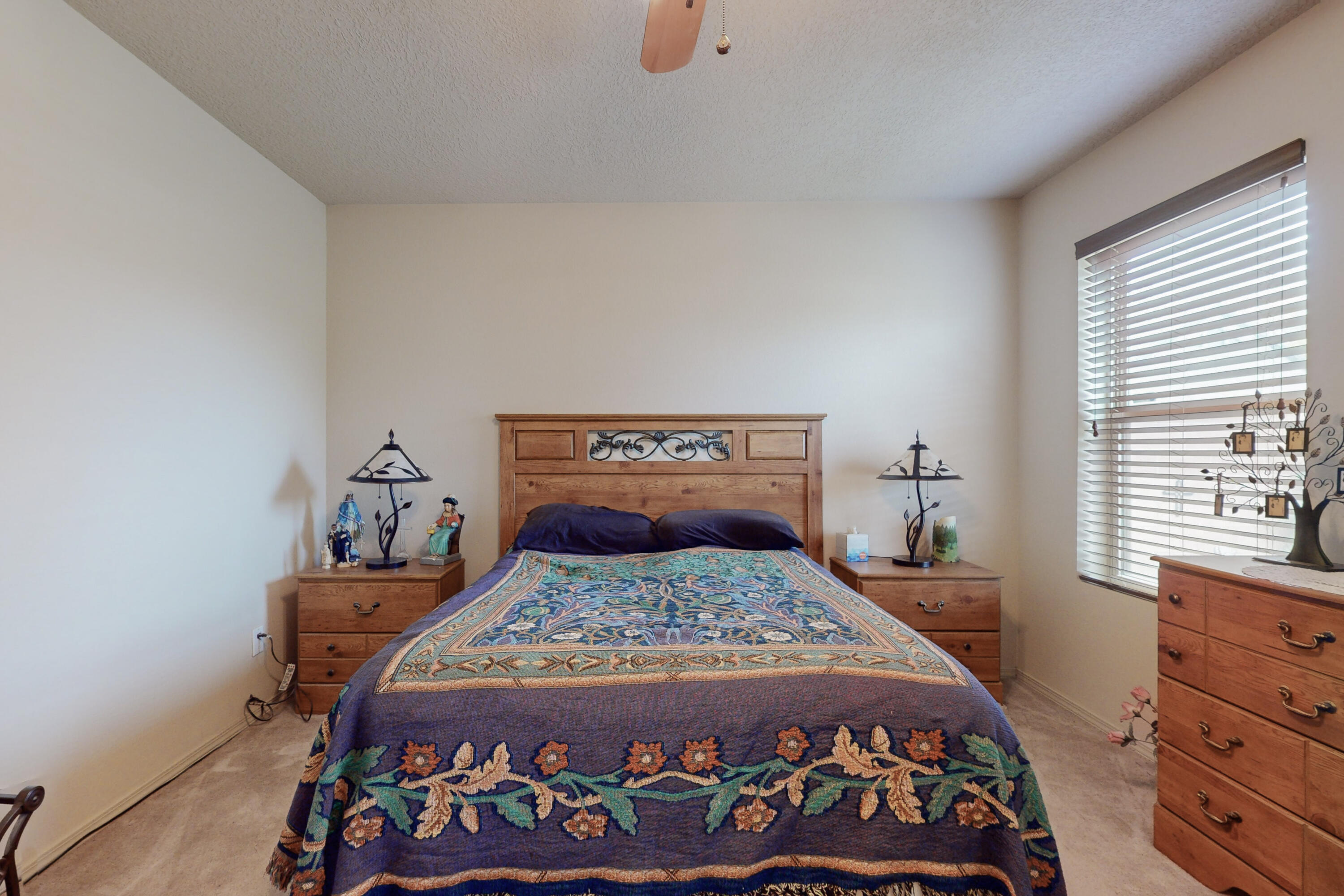 1219 Telstar Loop NW, Albuquerque, New Mexico 87121, 3 Bedrooms Bedrooms, ,2 BathroomsBathrooms,Residential,For Sale,1219 Telstar Loop NW,1043855