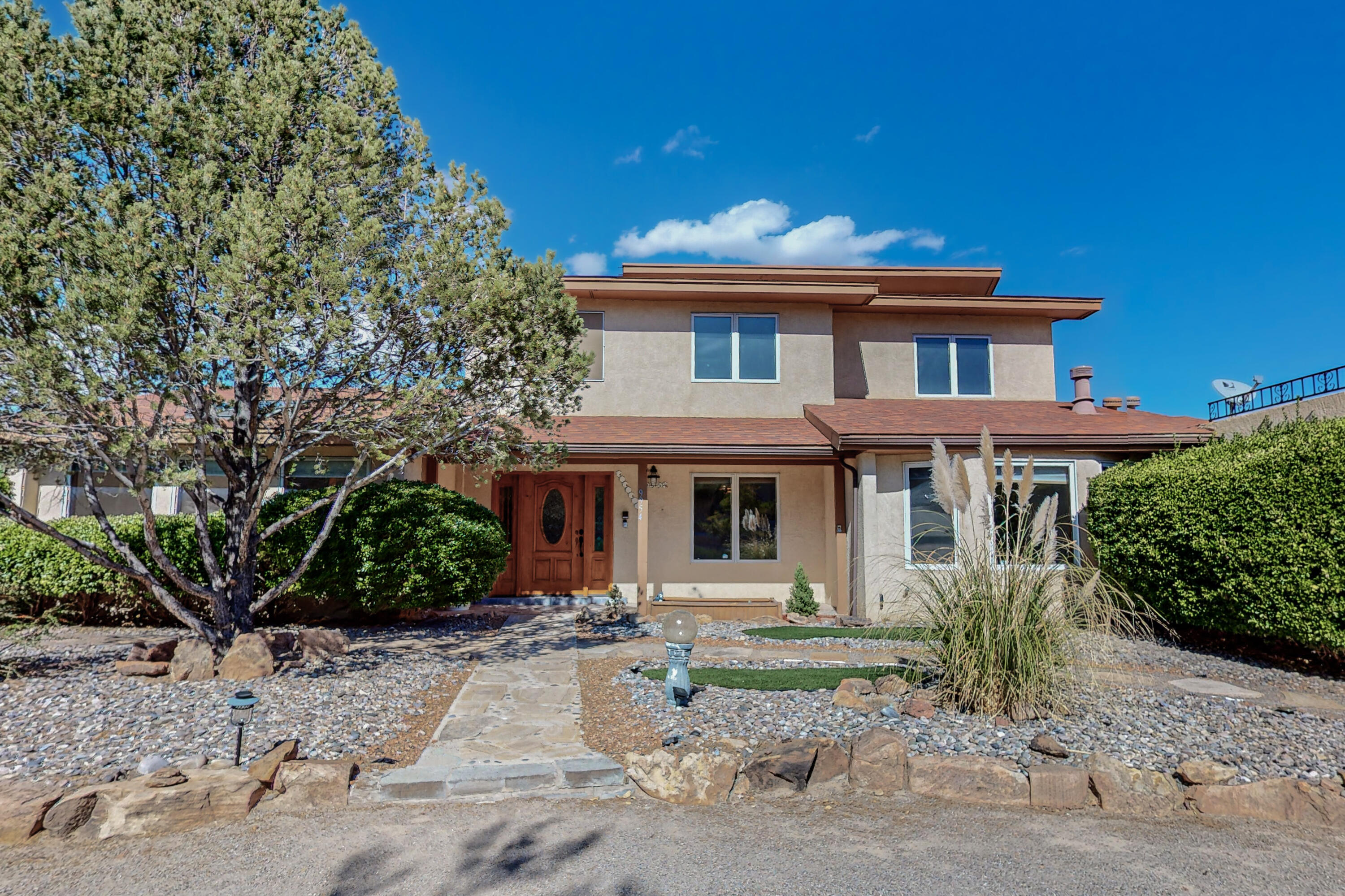 9954 Radcliffe Road NW, Albuquerque, NM 