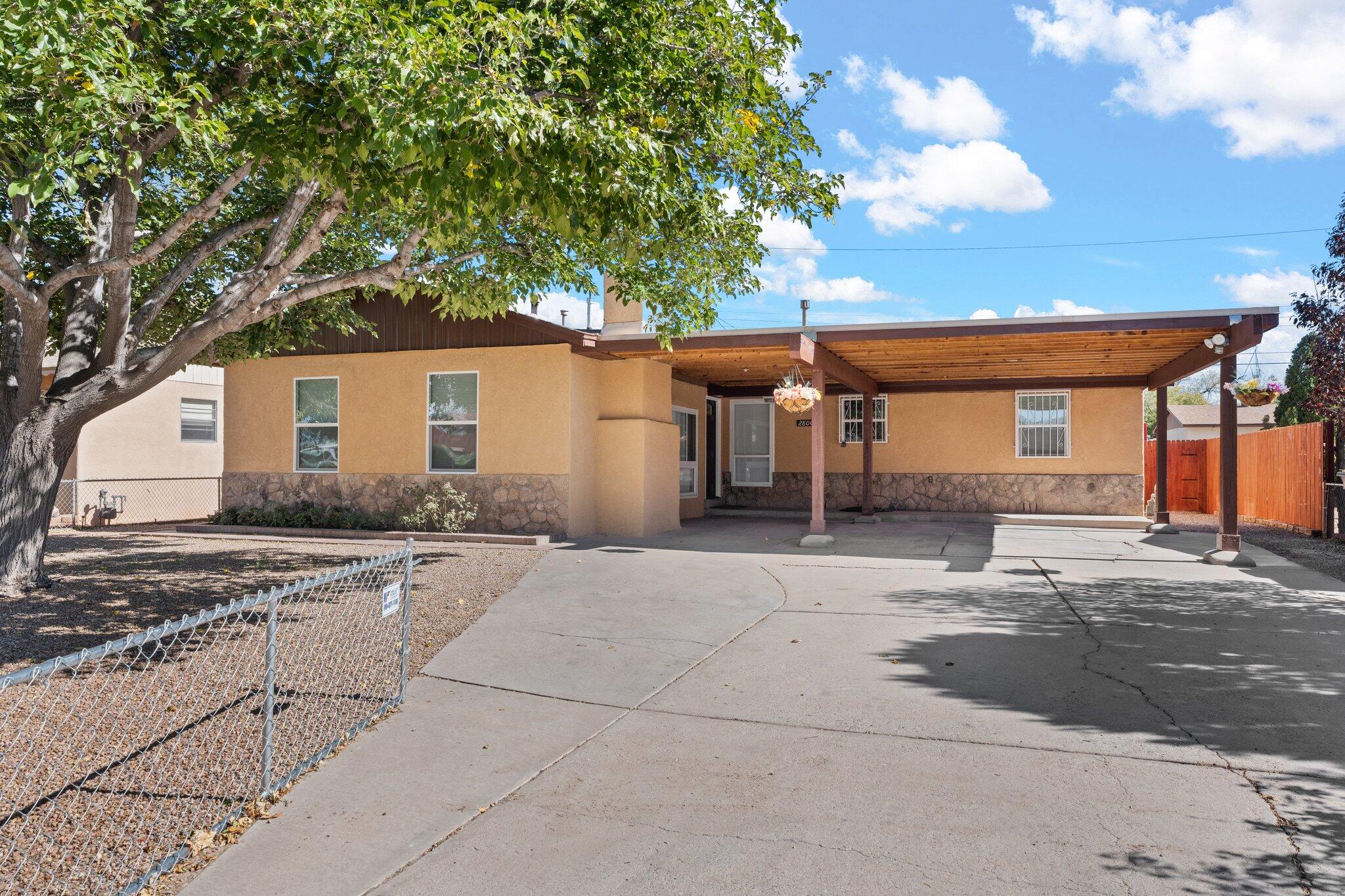 2800 San Isidro Street NW, Albuquerque, New Mexico 87104, 3 Bedrooms Bedrooms, ,2 BathroomsBathrooms,Residential,For Sale,2800 San Isidro Street NW,1044008