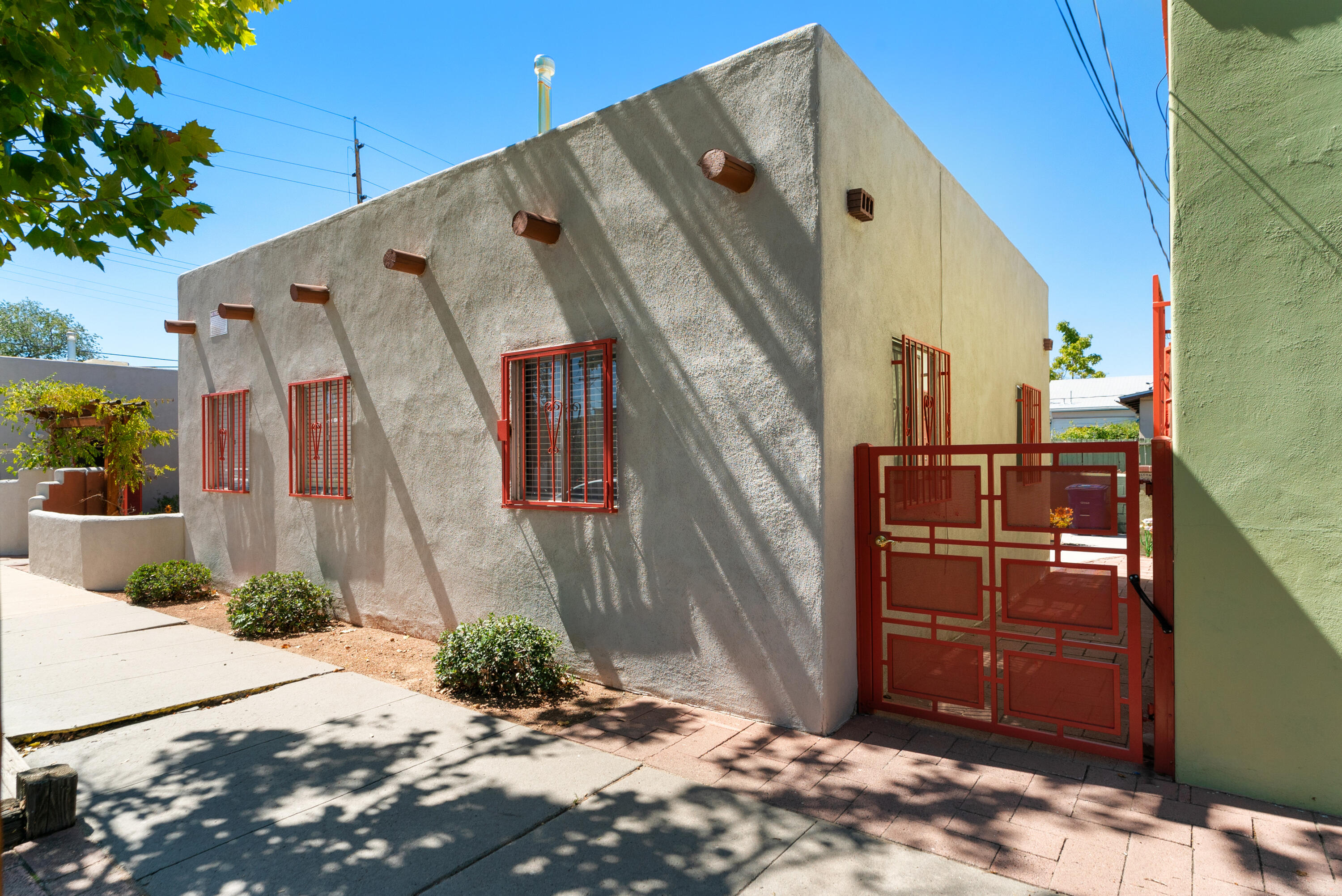 503 7th Street SW, Albuquerque, New Mexico 87102, 2 Bedrooms Bedrooms, ,1 BathroomBathrooms,Residential Income,For Sale,503 7th Street SW,1044359