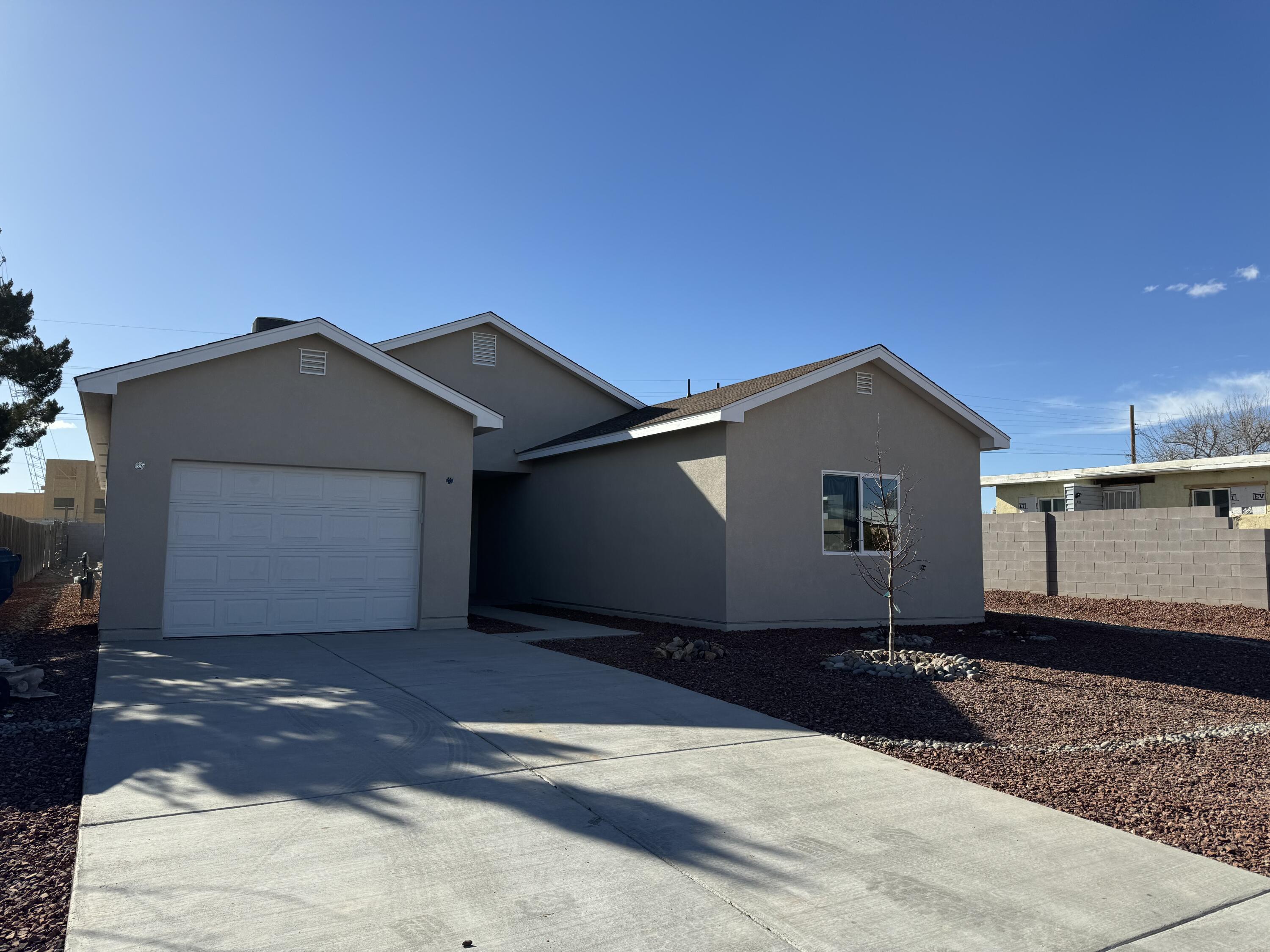 451 63rd Street NW, Albuquerque, New Mexico 87105, 3 Bedrooms Bedrooms, ,2 BathroomsBathrooms,Residential,For Sale,451 63rd Street NW,1044938