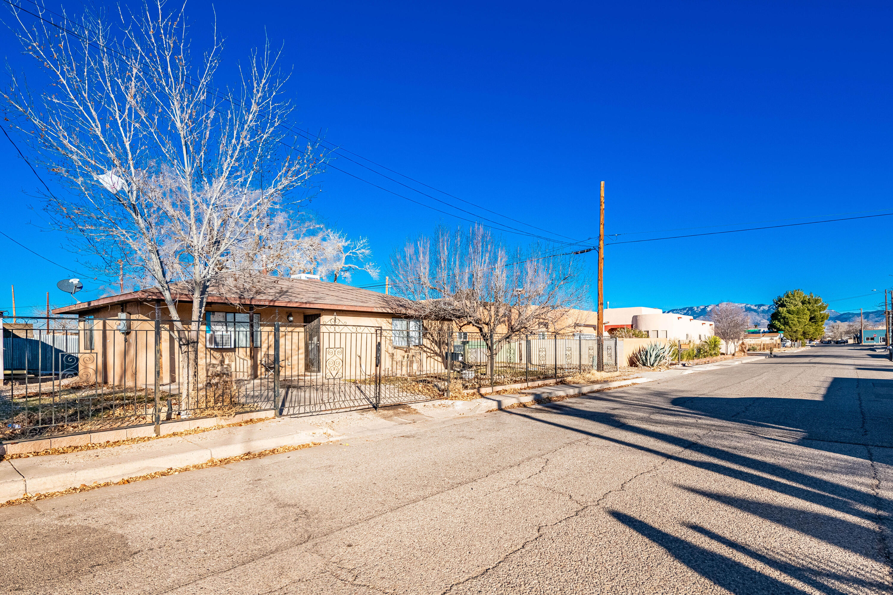 509 Bellrose Avenue NW, Albuquerque, New Mexico 87107, 2 Bedrooms Bedrooms, ,1 BathroomBathrooms,Residential,For Sale,509 Bellrose Avenue NW,1054796