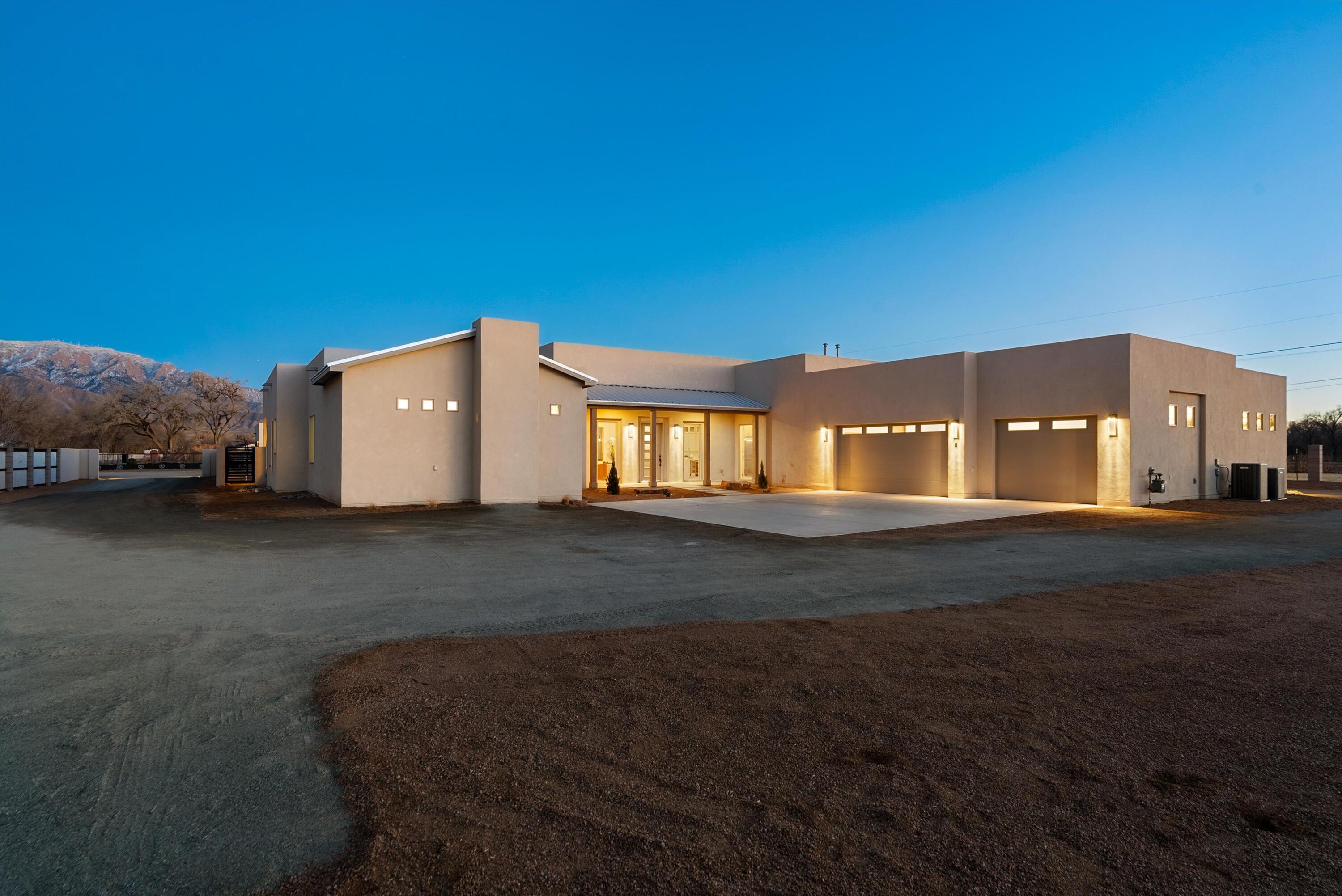 5 Paseo De Luz De Noche, Corrales, NM 