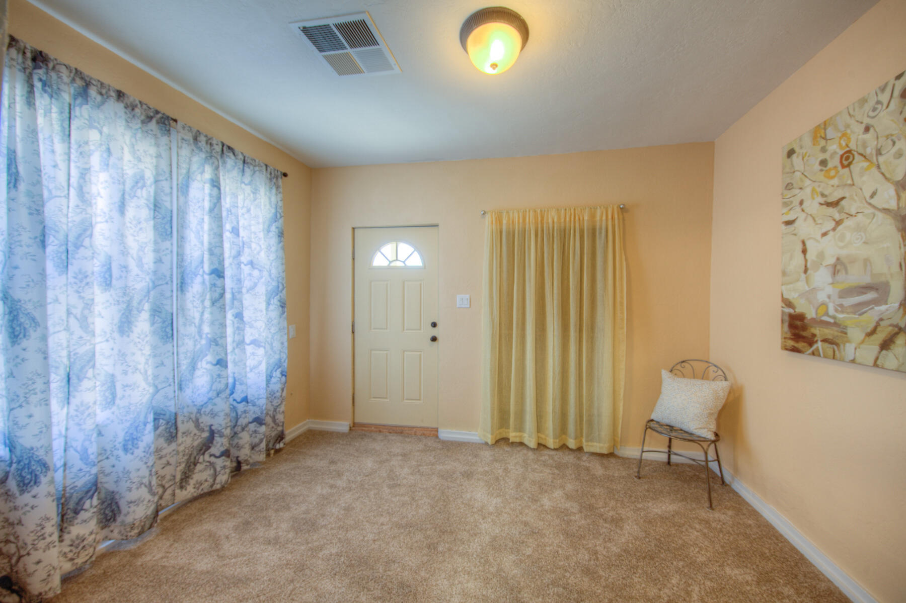 704 Santa Fe Avenue SE, Albuquerque, New Mexico 87102, 6 Bedrooms Bedrooms, ,4 BathroomsBathrooms,Residential,For Sale,704 Santa Fe Avenue SE,1057092