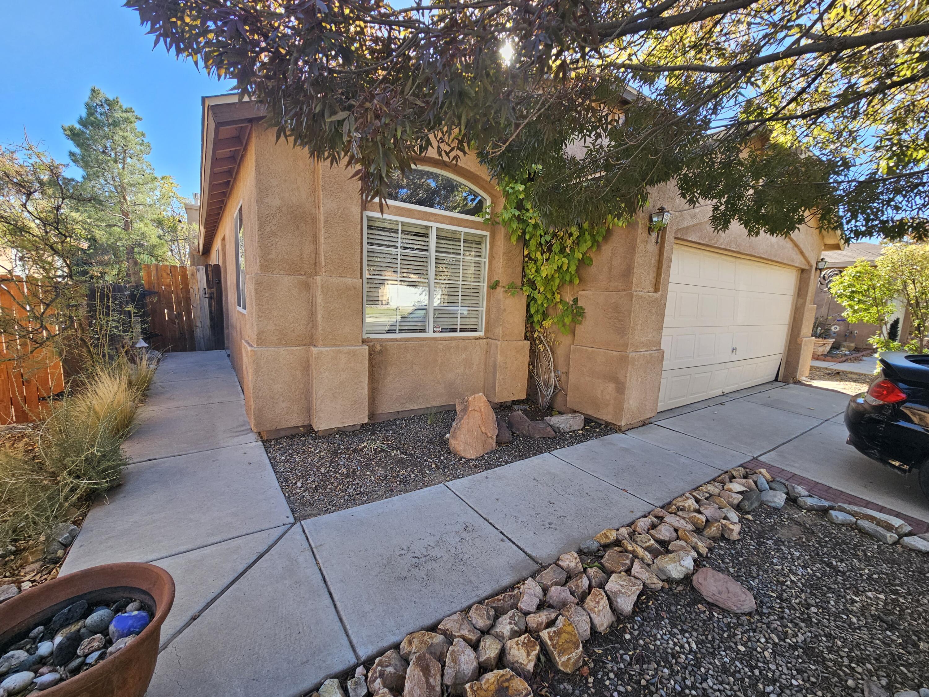 Starter home in need of some TLC. Great little home waiting for that special person to make cosmetic touch ups. Home has three bedrooms with extra room for office or possible forth bedroom. All appliances stay. Fenced in back yard for gatherings. Close to Lovelace Westside Hospital, Presbyterian Medical Center, CNM Westside Campus, shops and restaurants.