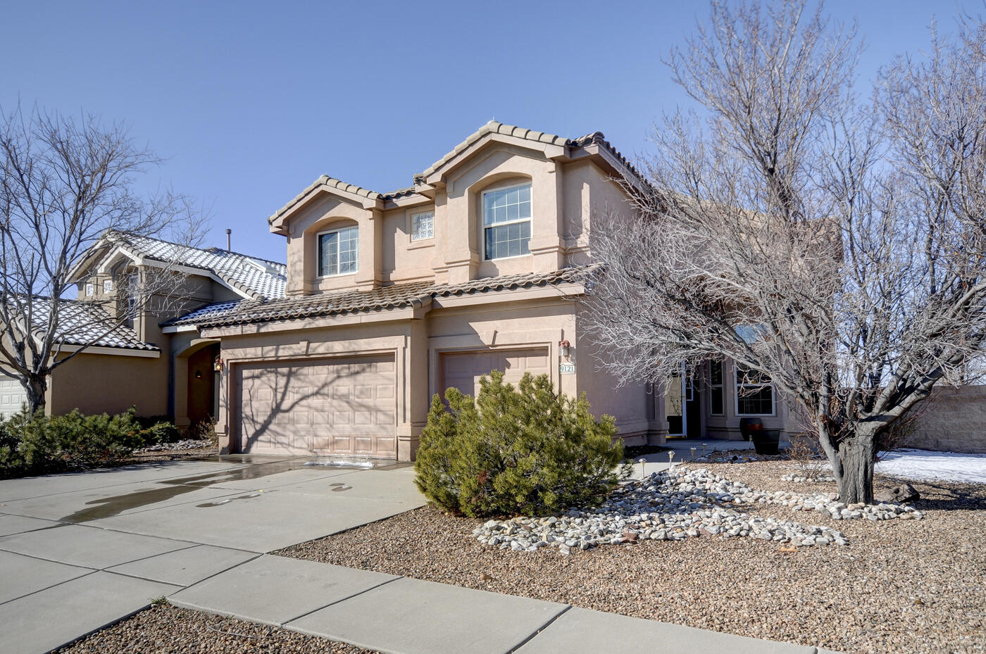 BACK ON THE MARKET! Welcome to this spectacular 4-bedroom, 3-bathroom home situated on a double lot, offering ample space and unobstructed views of the renowned Balloon Fiesta Park. Boasting an array of desirable features, this property provides a perfect blend of comfort, style, and convenience. Prepare to be impressed by the magnificent master suite, which includes a private living space, ideal for relaxation or personal activities. You'll wake up to awe-inspiring views of the Balloon Fiesta Park, where hot air balloons color the sky and the 4th of July fireworks display lights up the night. Situated in a convenient location, this property is just a stone's throw away from shopping centers, reputable schools, and a variety of recreational activities.