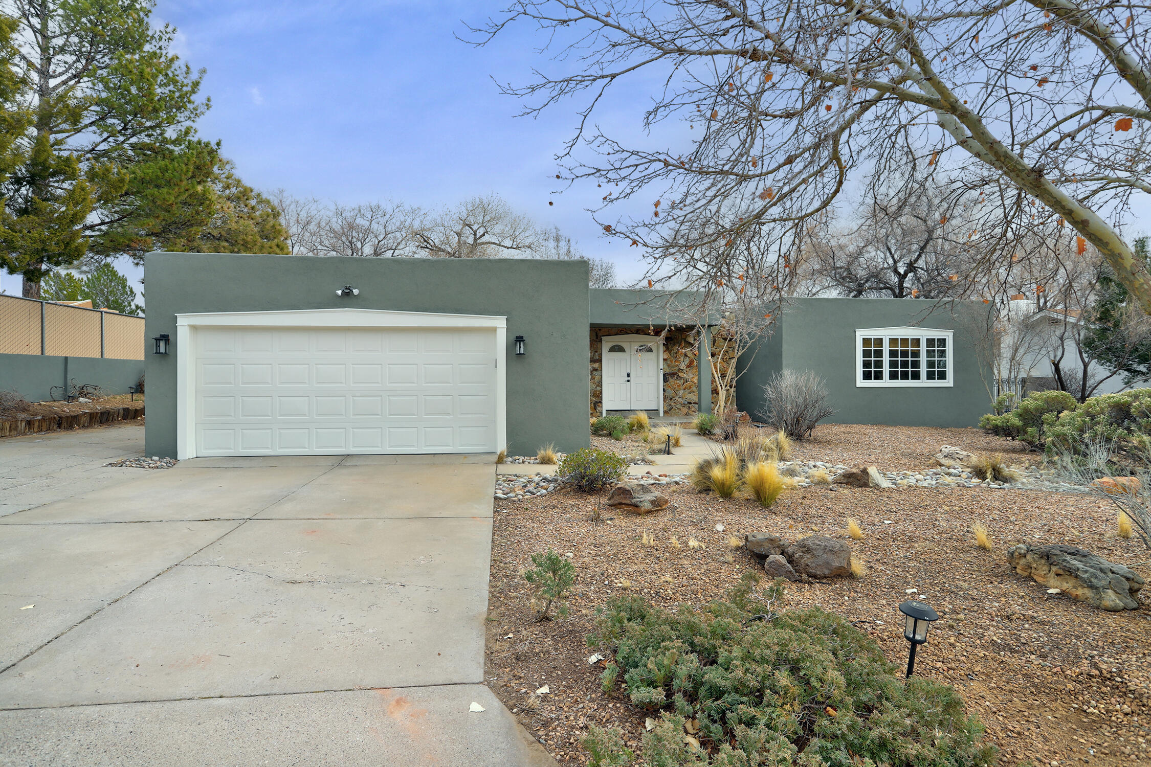 6008 Mesquite Drive NE, Albuquerque, NM 