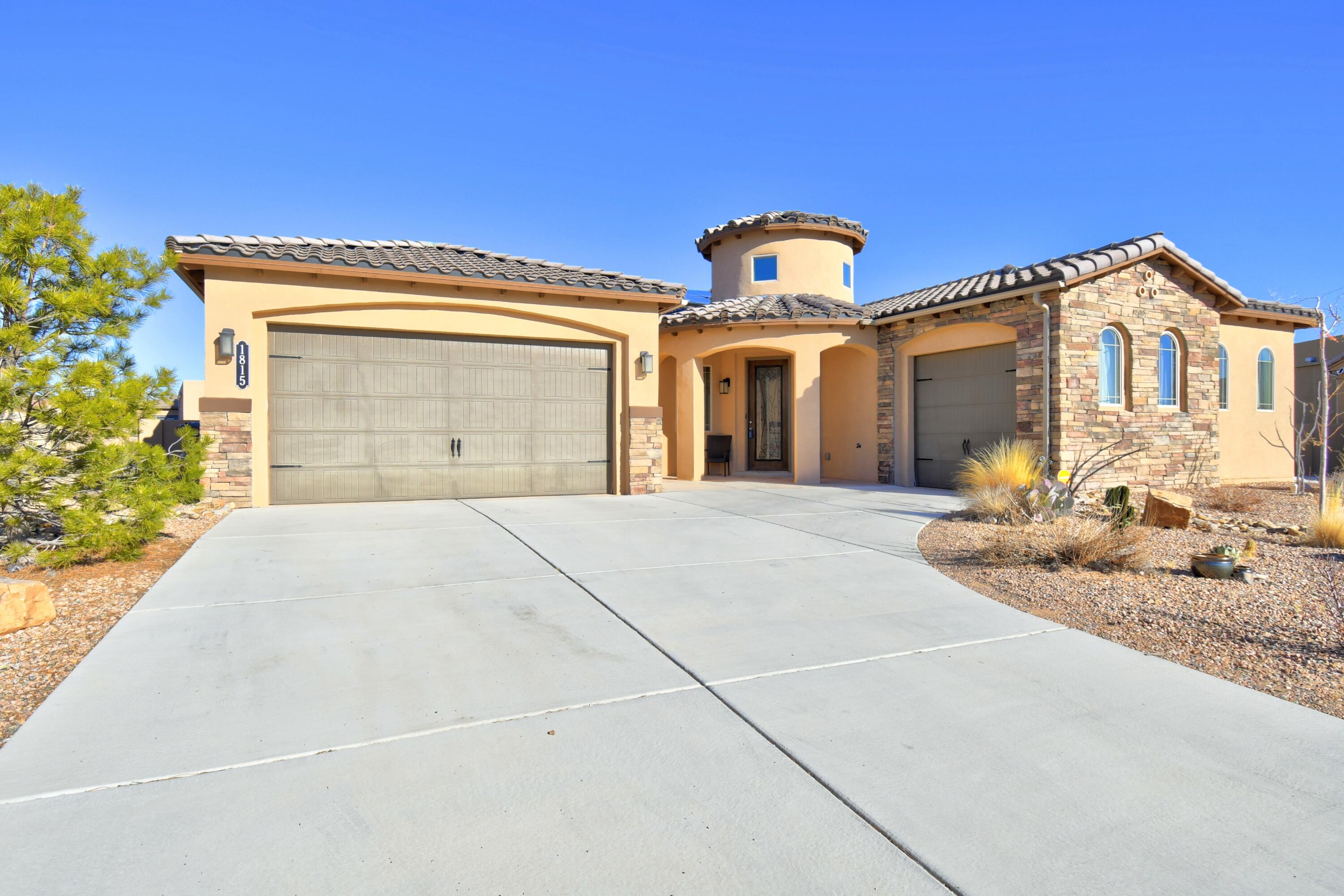 1815 Truchas Peak Trail NE, Rio Rancho, NM 